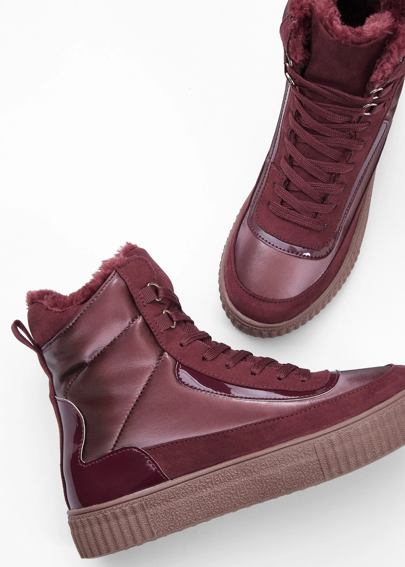 Boots fourrées à lacets • bordeaux • Boutique bonprix