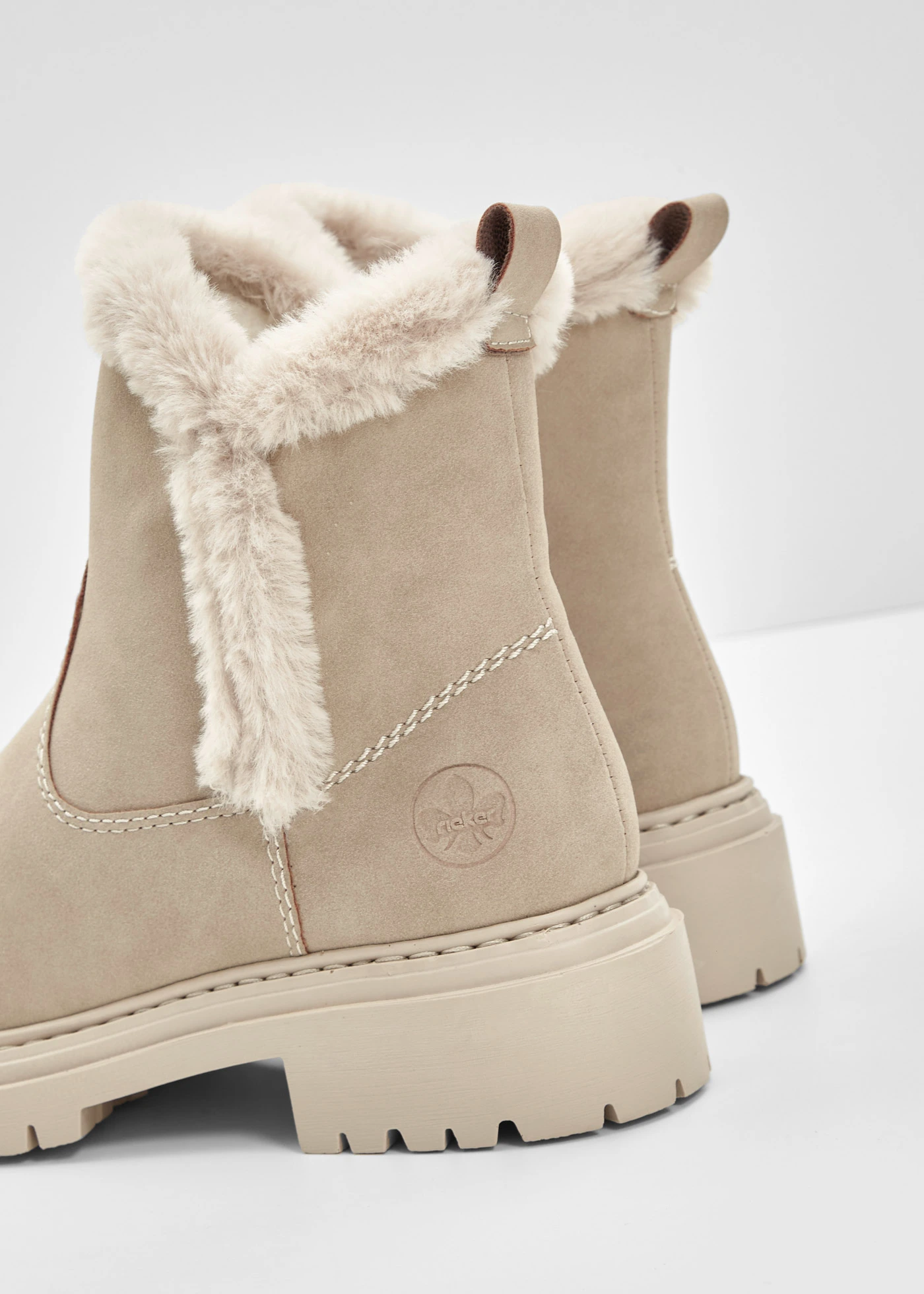 Kotníková obuv značky Rieker • béžová • bonprix obchod