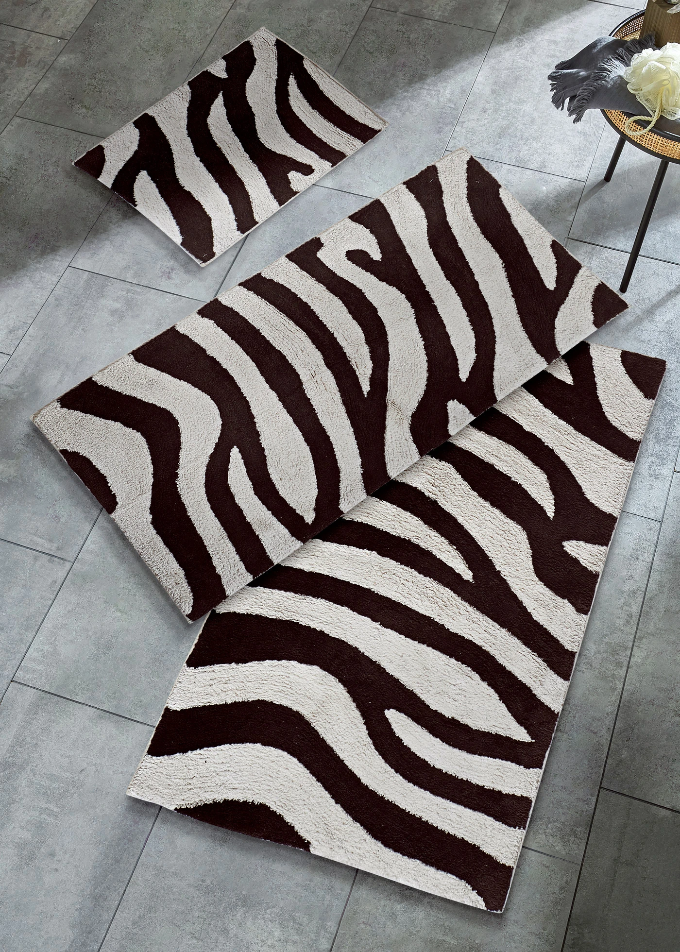 Tapis de bain au motif zèbre • noir-zèbre • Boutique bonprix