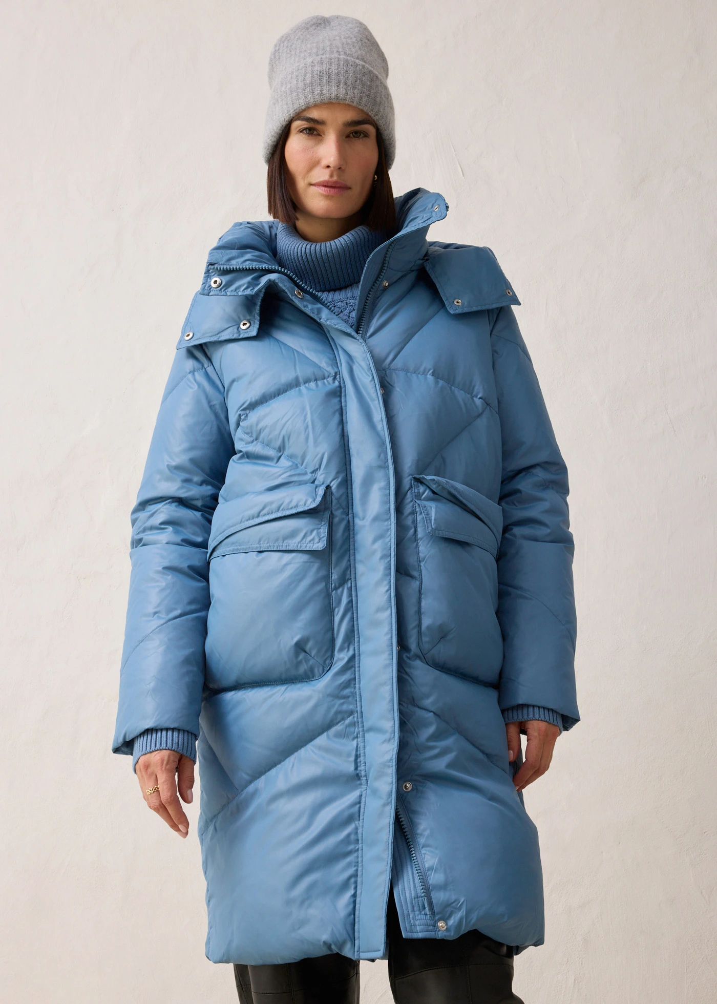 Péřový kabát s recyklovaným peřím, odolný vůči vodě • modrošedá • bonprix obchod