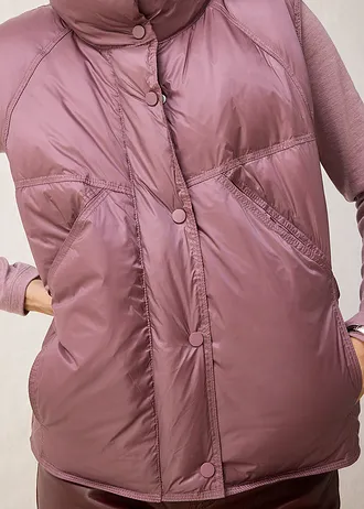 Prošívaná vesta s recyklovaným prachovým peřím • matně fialková • bonprix obchod
