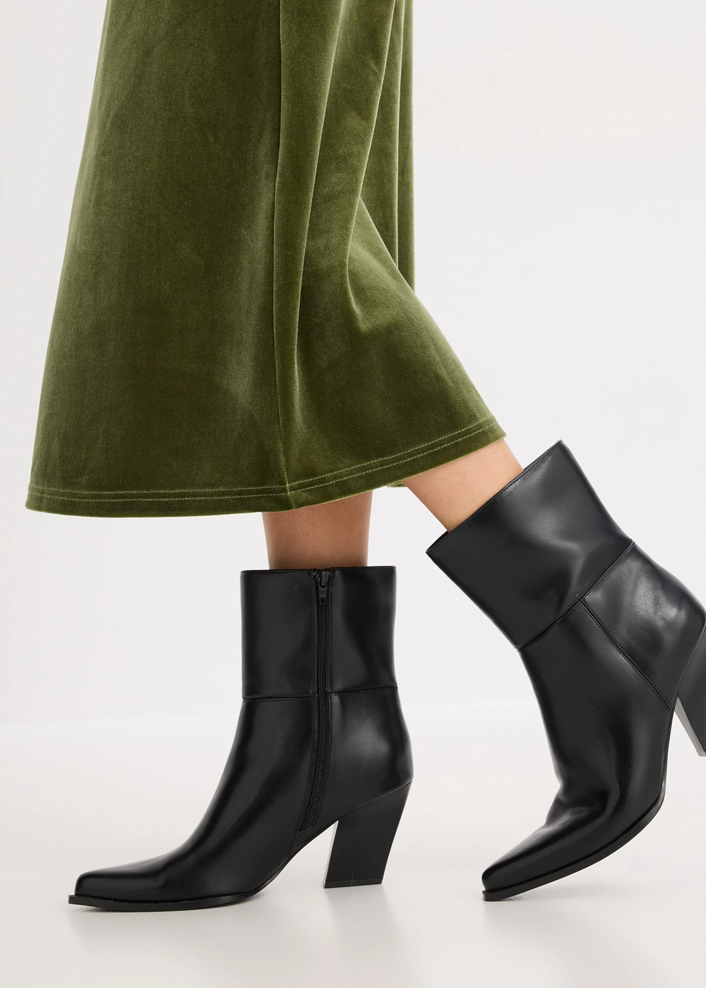 Sukňa • tmavá khaki • obchod bonprix