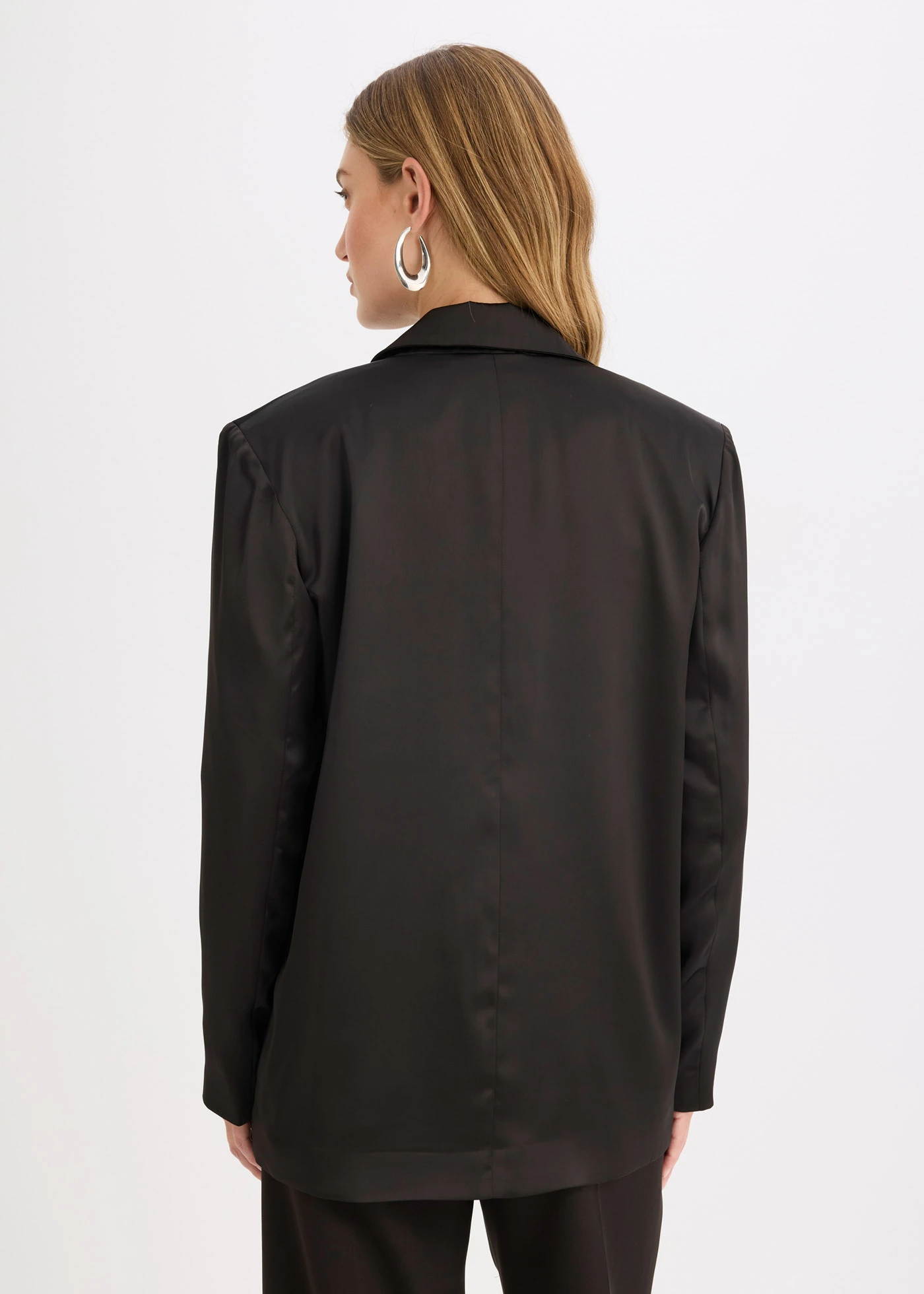 Blazer oversize en satin • noir • Boutique bonprix