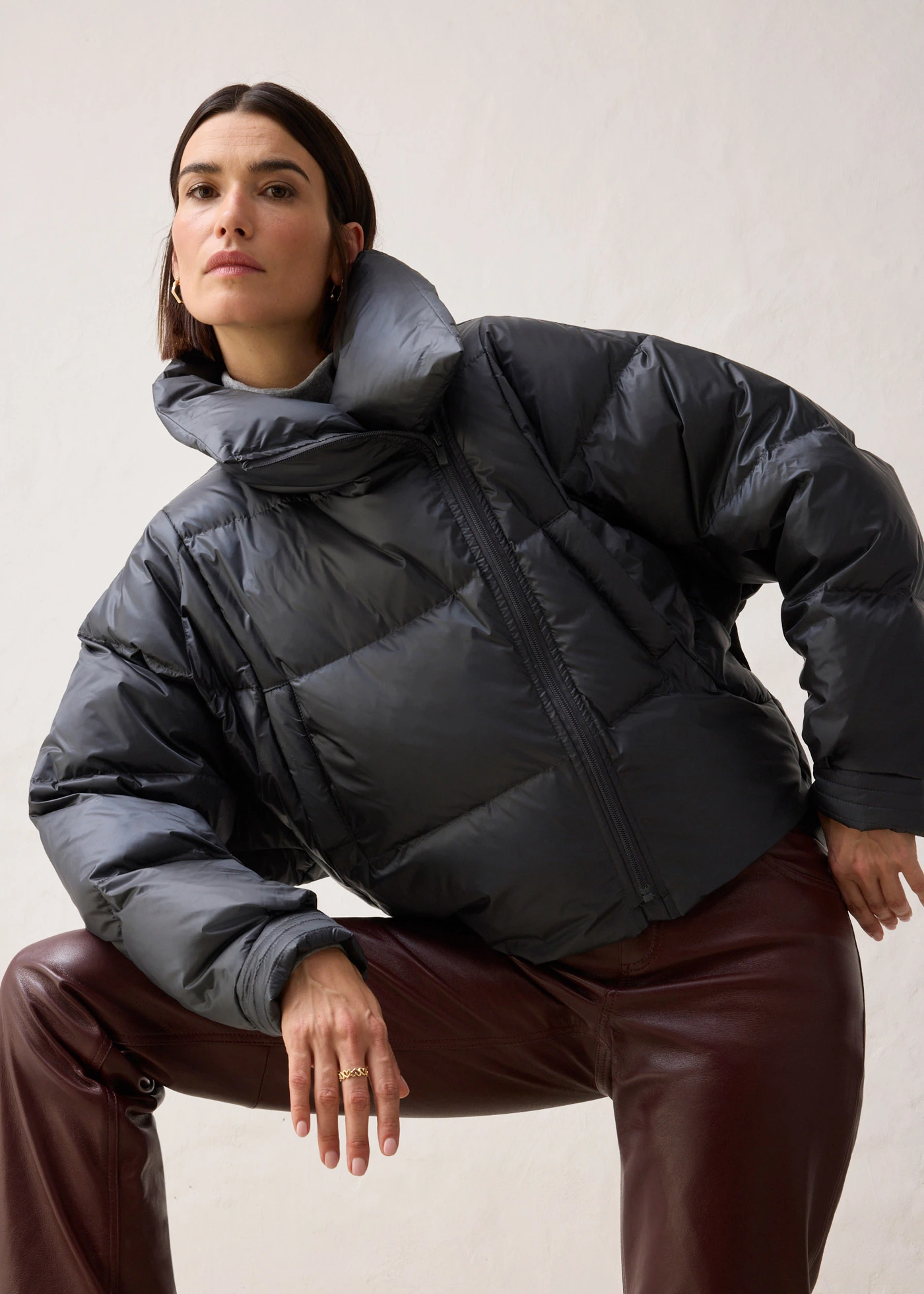 Péřová bunda s recyklovaným prachovým peřím, voděodolná • antracitová • bonprix obchod