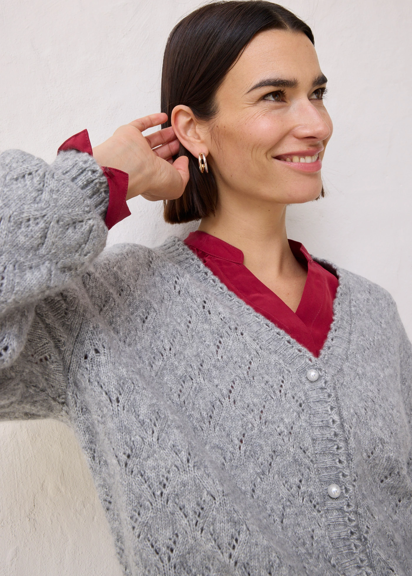 Ažurový pletený kabátek s vlnou • světle šedý melír • bonprix obchod