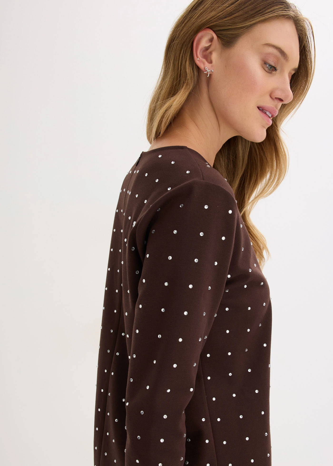 Longsleeve met strass-applicatie • donkerbruin • bonprix online shop