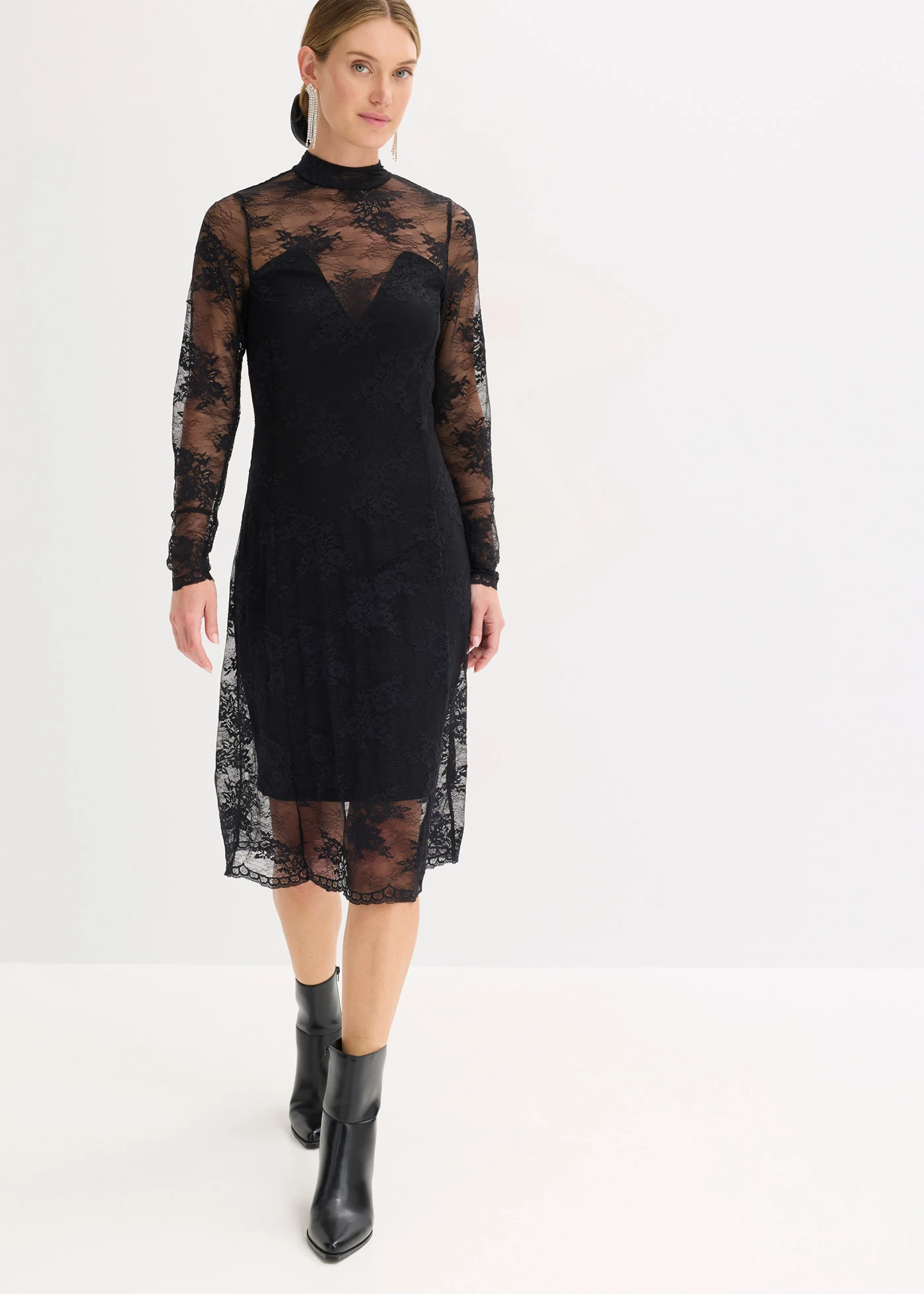 Robe à dentelle • noir • Boutique bonprix