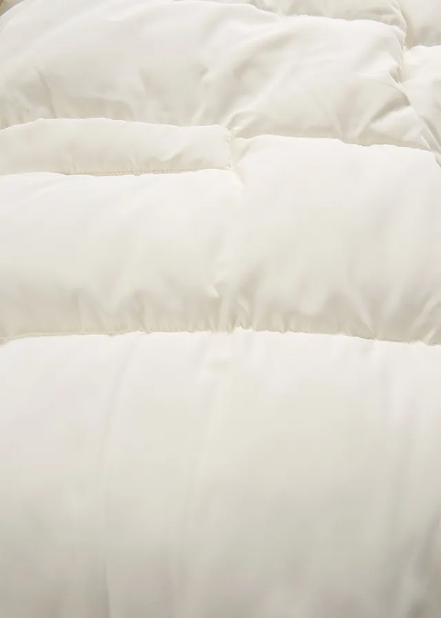 Mantou oversize, matlasat • alb perlat • magazin bonprix