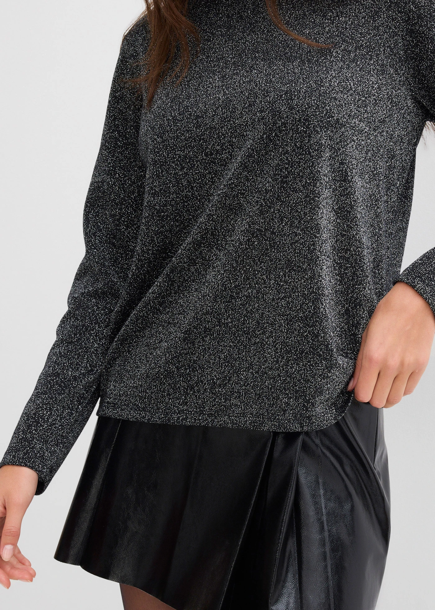 Longsleeve met glittergaren • zwart • bonprix online shop