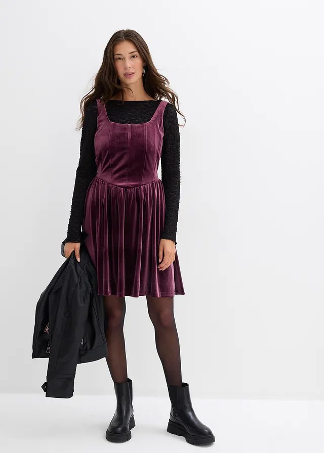 Robe à corsage en velours bordeaux