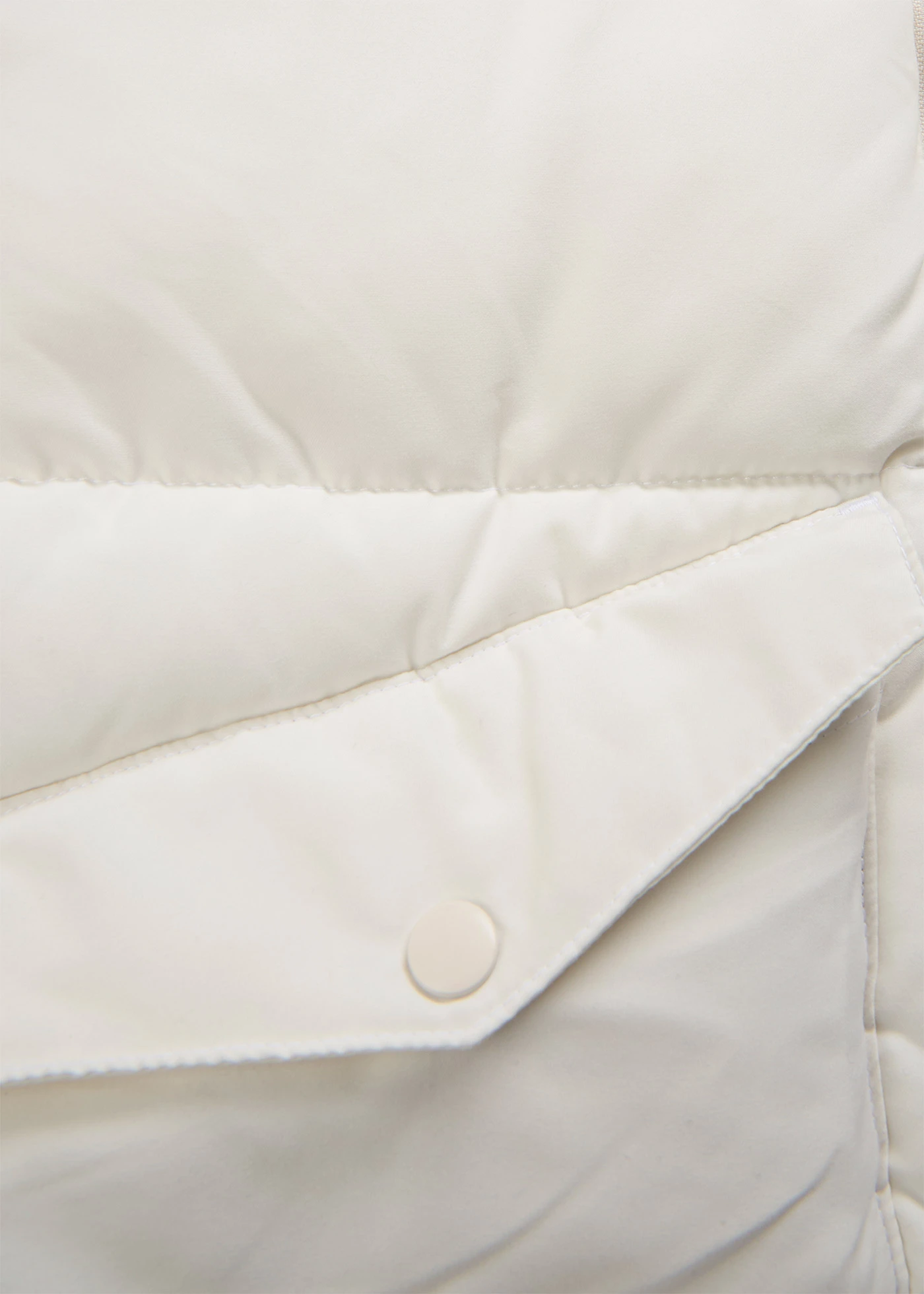 Doudoune avec col à doublure peluche • blanc nacré • Boutique bonprix