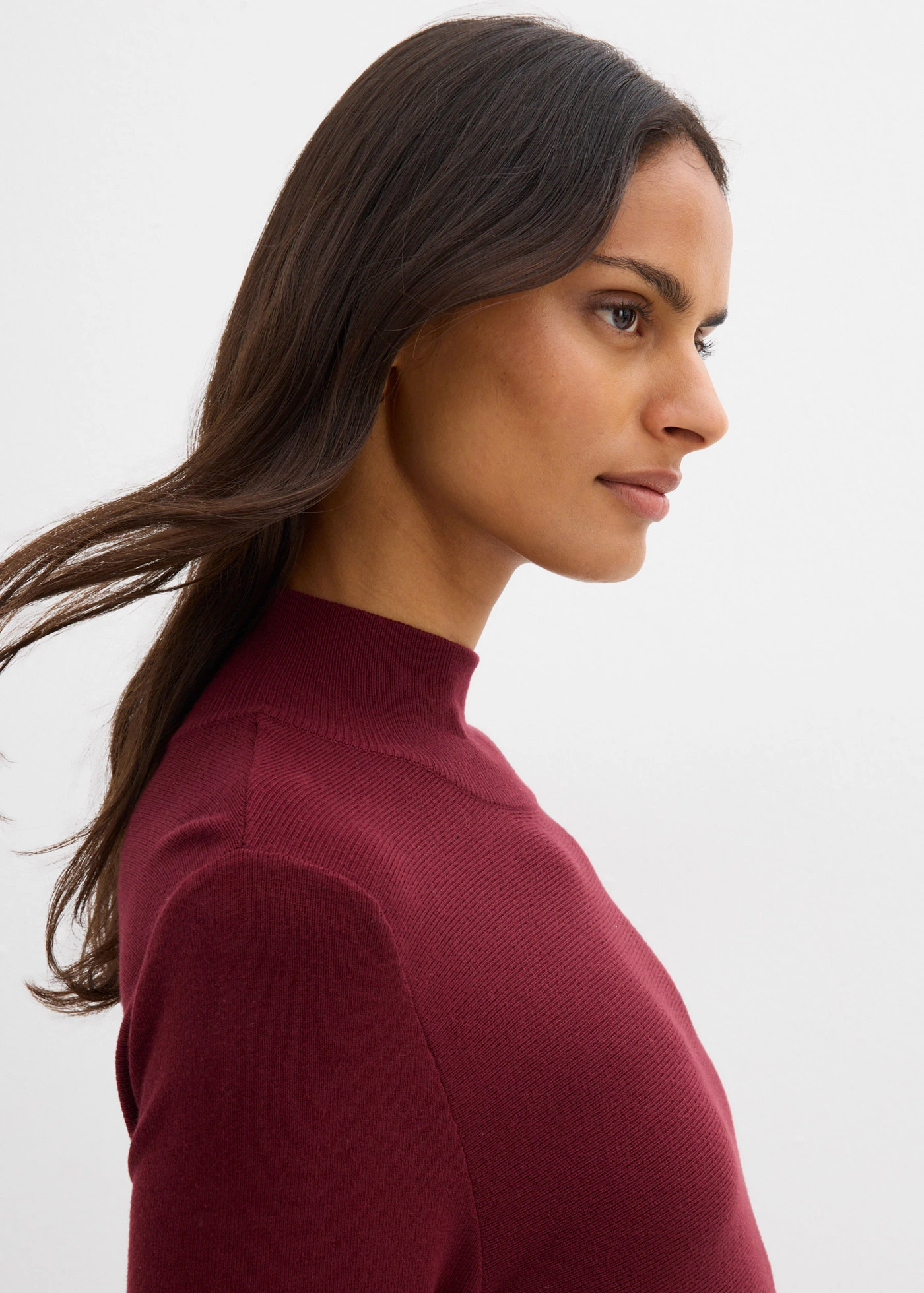 Kötött ruha A-fazonban, viszkóz keverékből • juharpiros • bonprix áruház