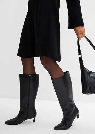 Rochie tricotată cu croi în A, din mix cu viscoză • negru • magazin bonprix