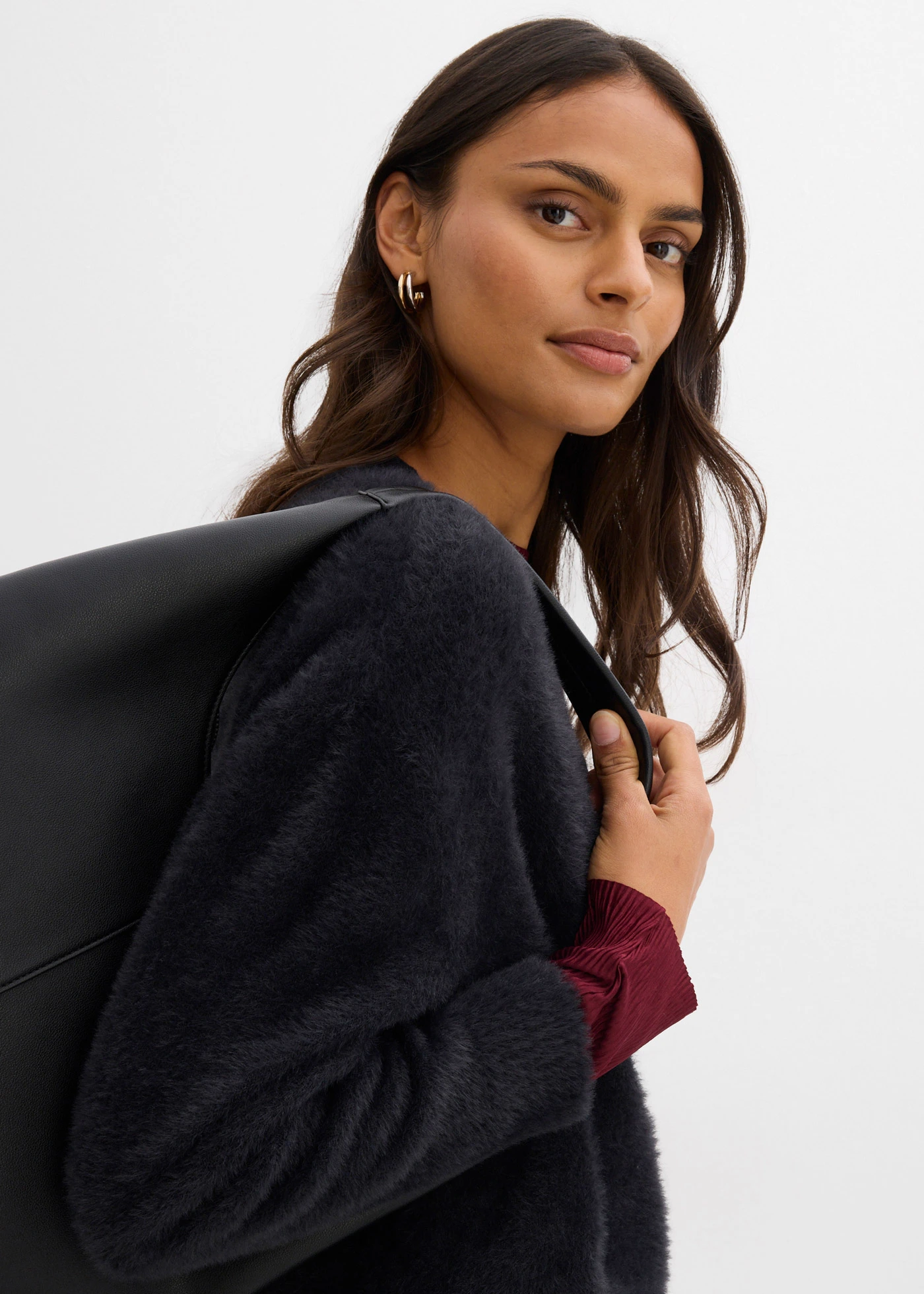 Gebreid vest van een viscosemix • zwart • bonprix online shop