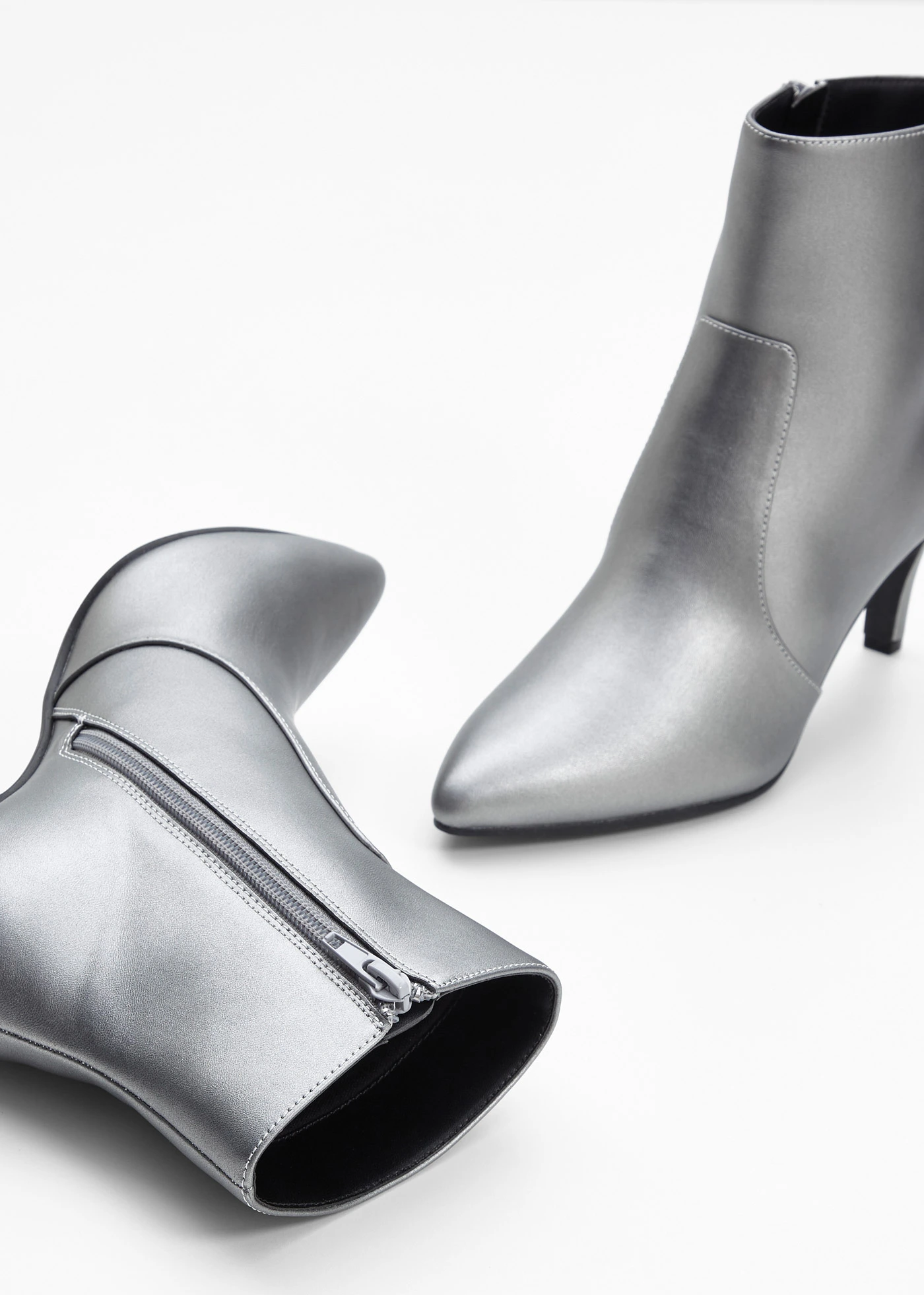 Bottines • argenté métallisé • Boutique bonprix