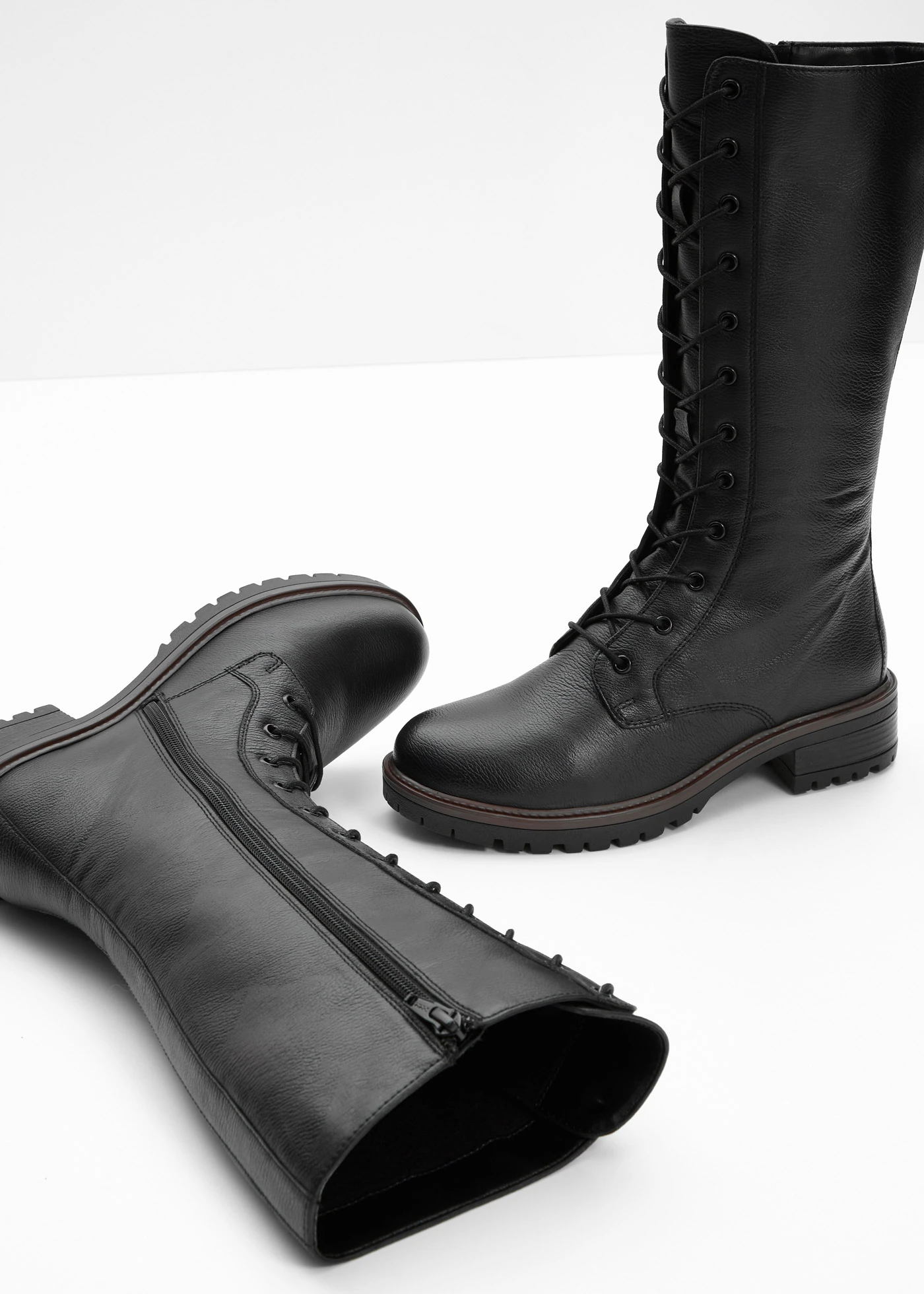 Bottes à lacets • noir • Boutique bonprix