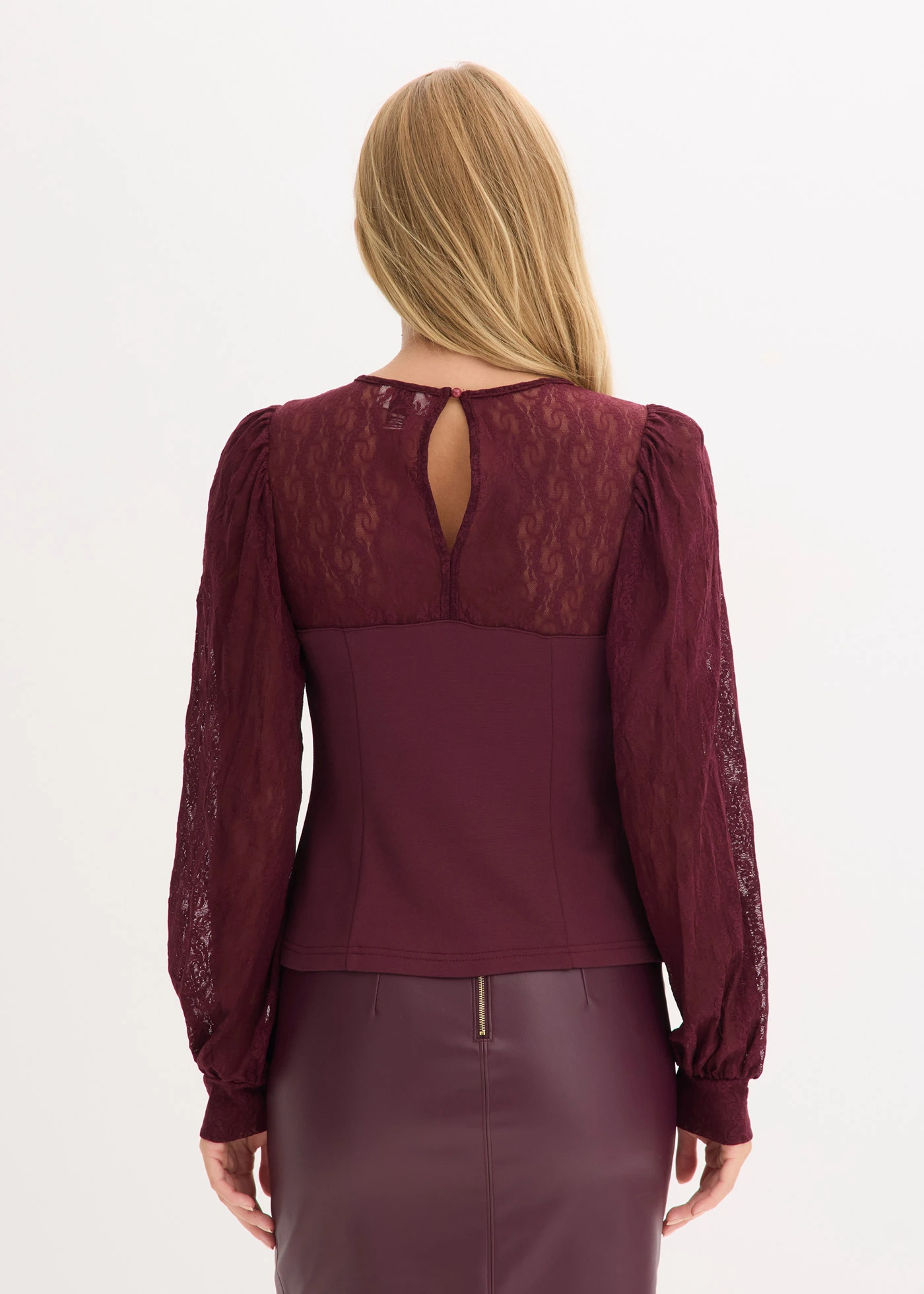 T-shirt manches longues à dentelle • bordeaux • Boutique bonprix