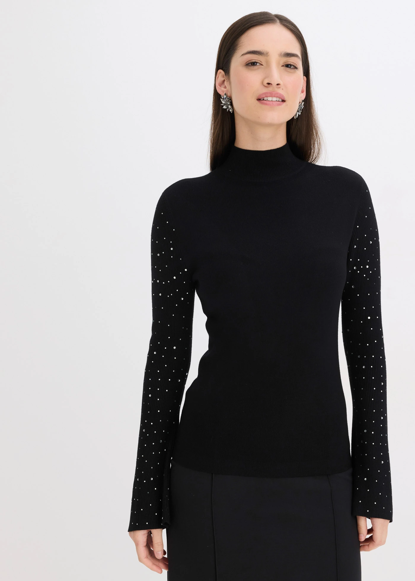 Pull en fine maille à manches trompette décorées de strass • noir • Boutique bonprix