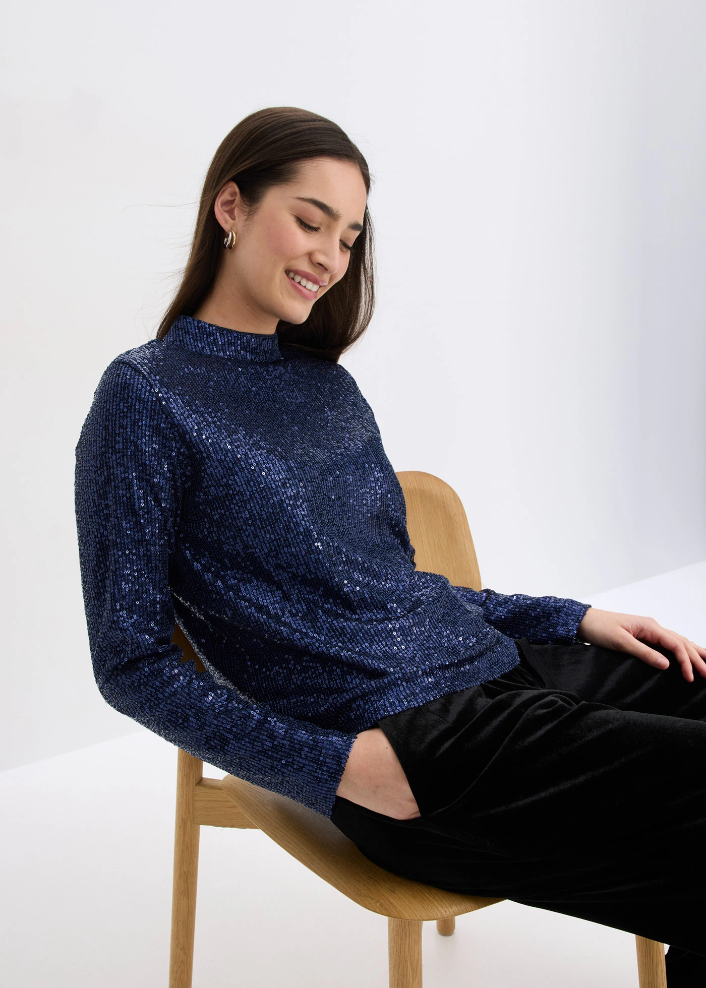 Blouse à sequins • bleu foncé • Boutique bonprix