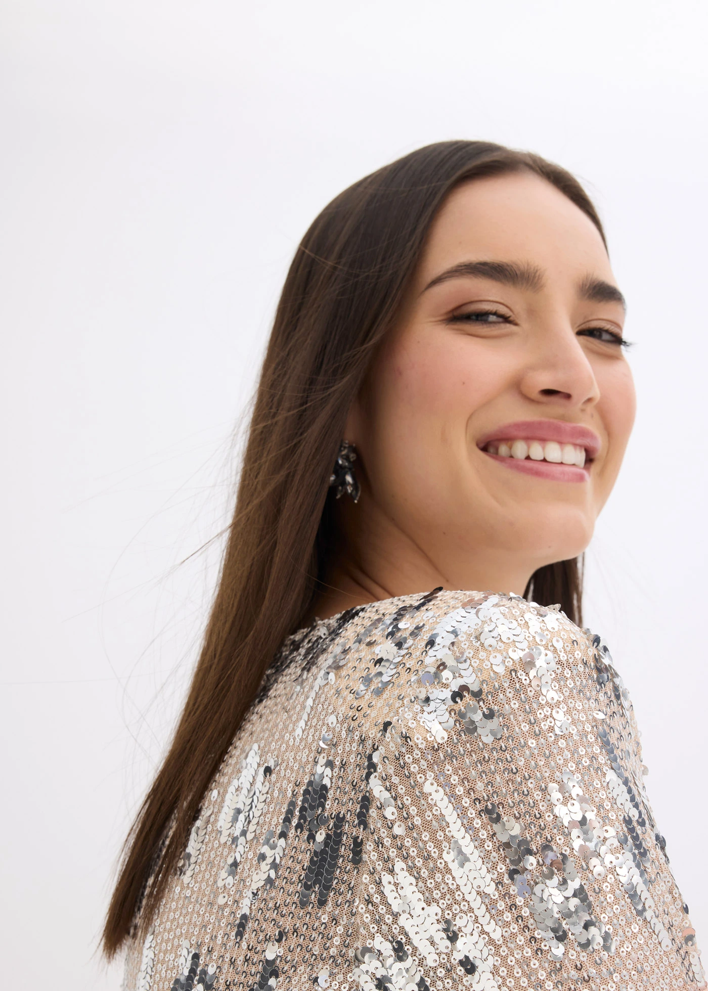 Bluză cu mâneci lungi și paiete • bej-argintiu • magazin bonprix