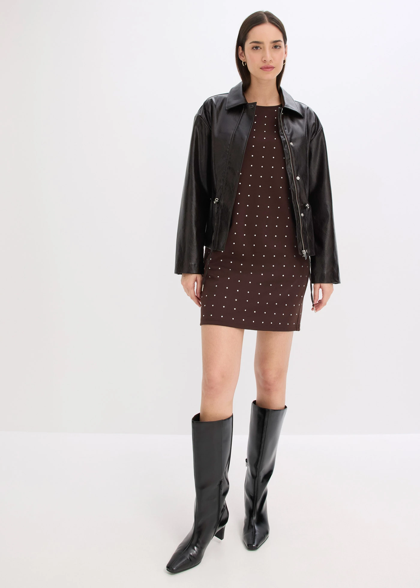 Robe en jersey à strass • marron foncé • Boutique bonprix