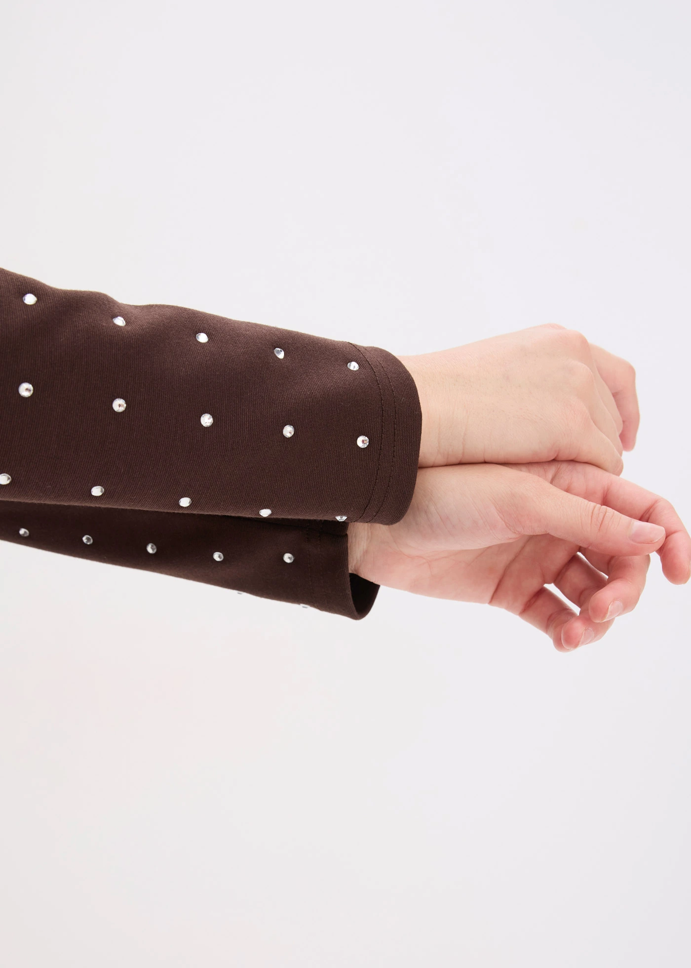 Jersey jurk met strass-applicaties • donkerbruin • bonprix online shop