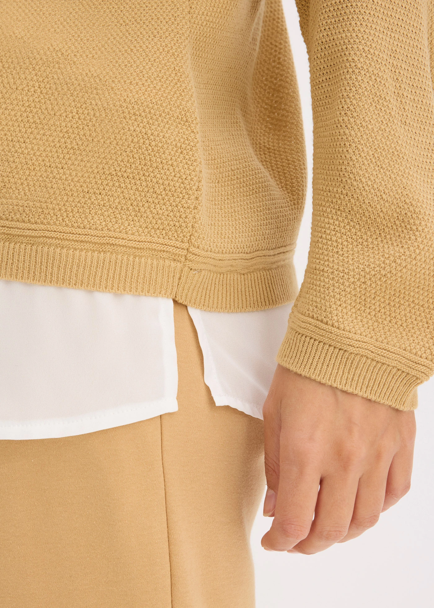 Cienki sweter z koszulową wstawką • cappuccino/bialy • sklep bonprix