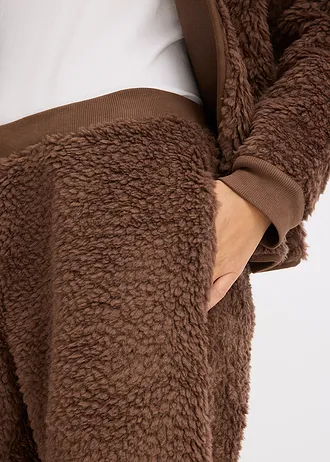 Costum de casă casual din material teddy • maro argilă • magazin bonprix