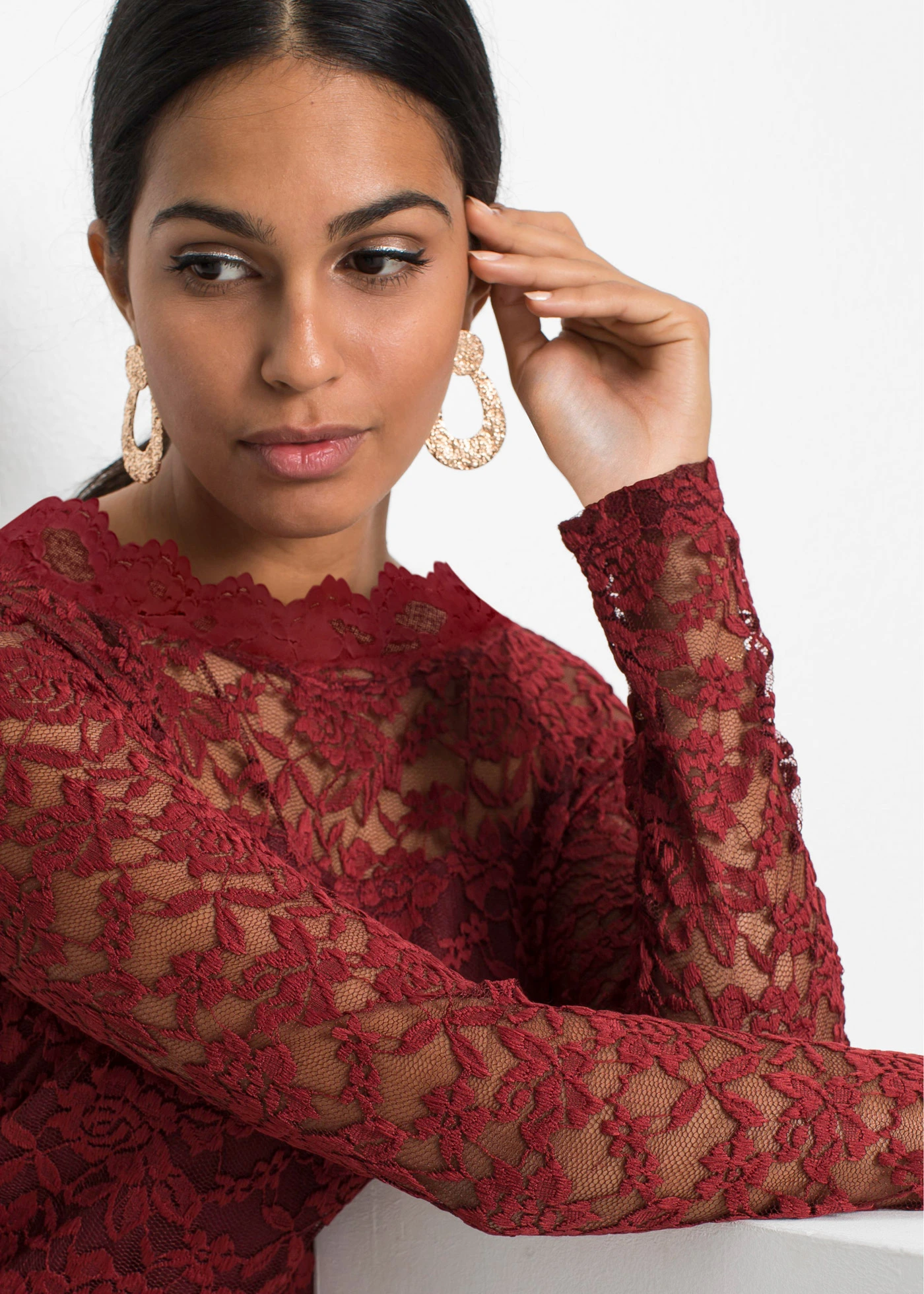 Kanten longsleeve • robijnrood • bonprix online shop