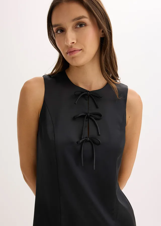 Robe courte en satin brillant • noir • product-page.page-title-suffix
