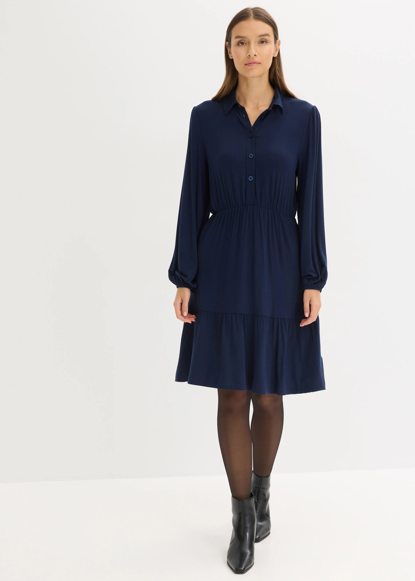 Robe douce en jersey viscose • bleu foncé • Boutique bonprix