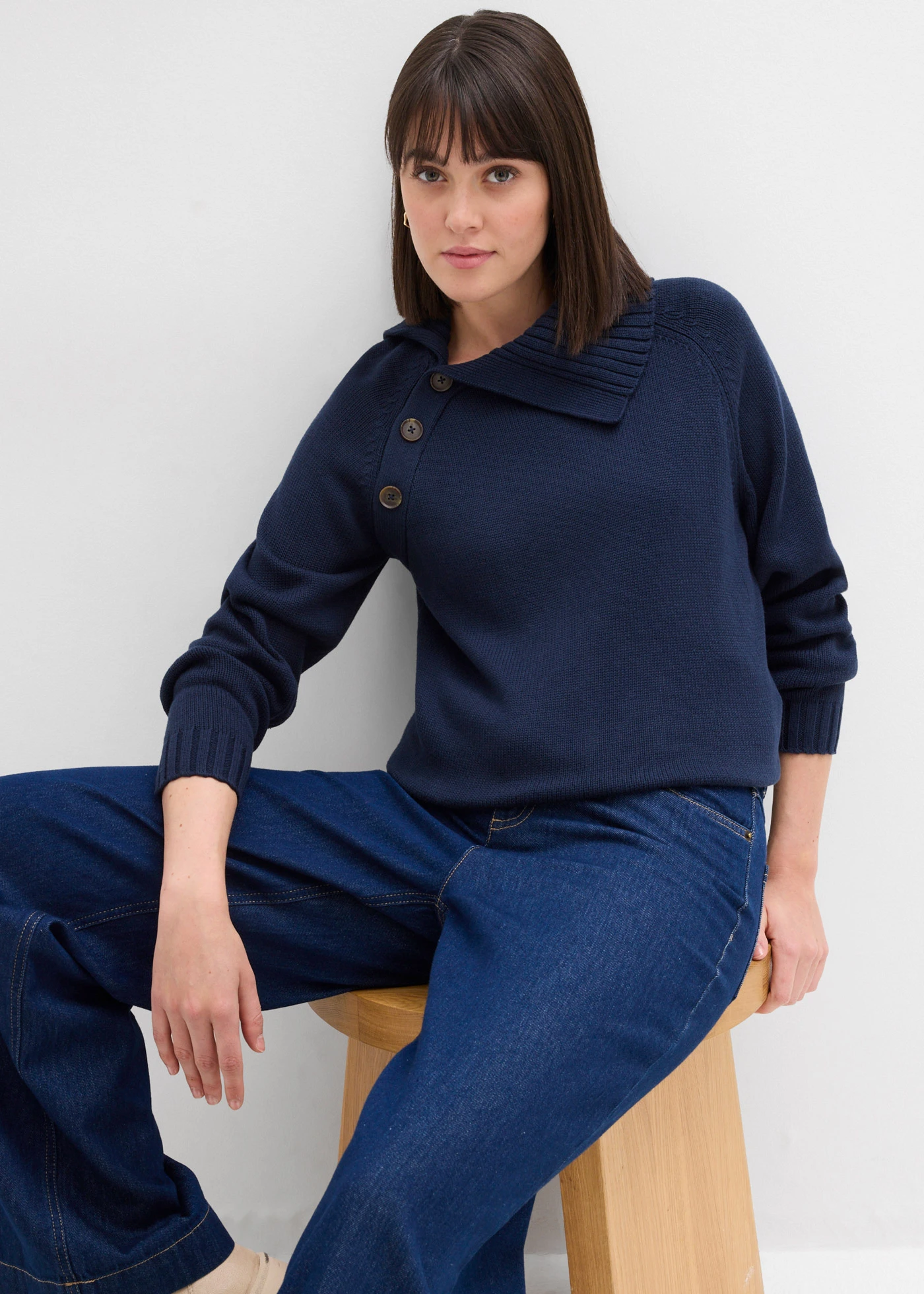 Pulover asimetric • bleumarin • magazin bonprix