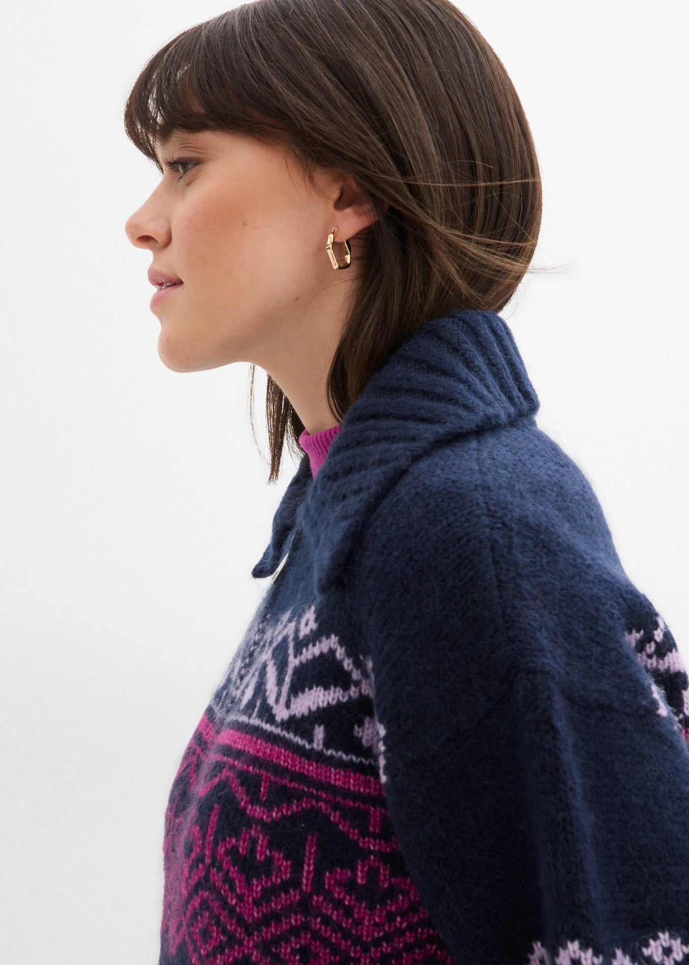 Jachetă tricotată scurtă, model norvegian • bleumarin • magazin bonprix