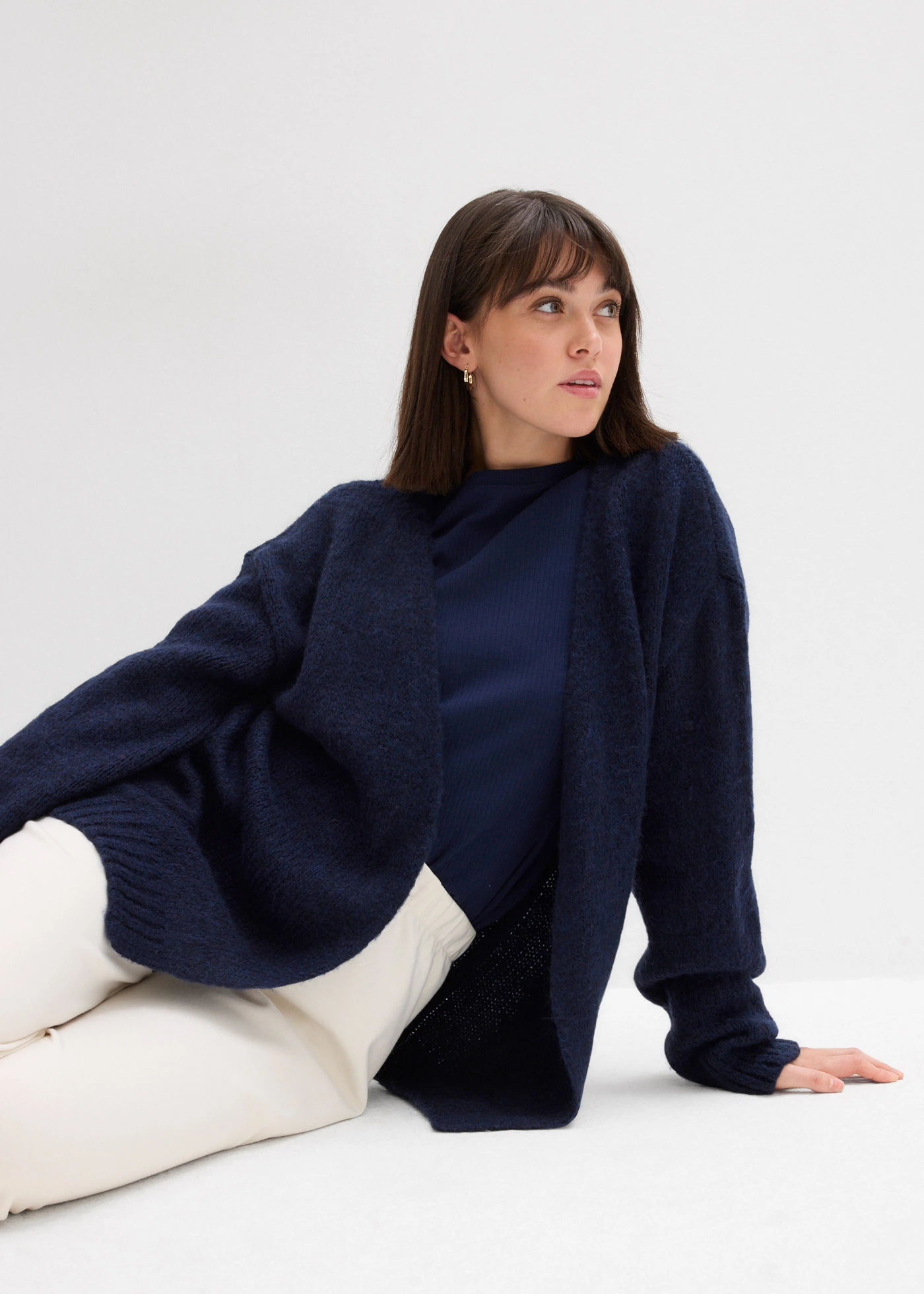 Gruby kardigan oversize • granatowy • sklep bonprix