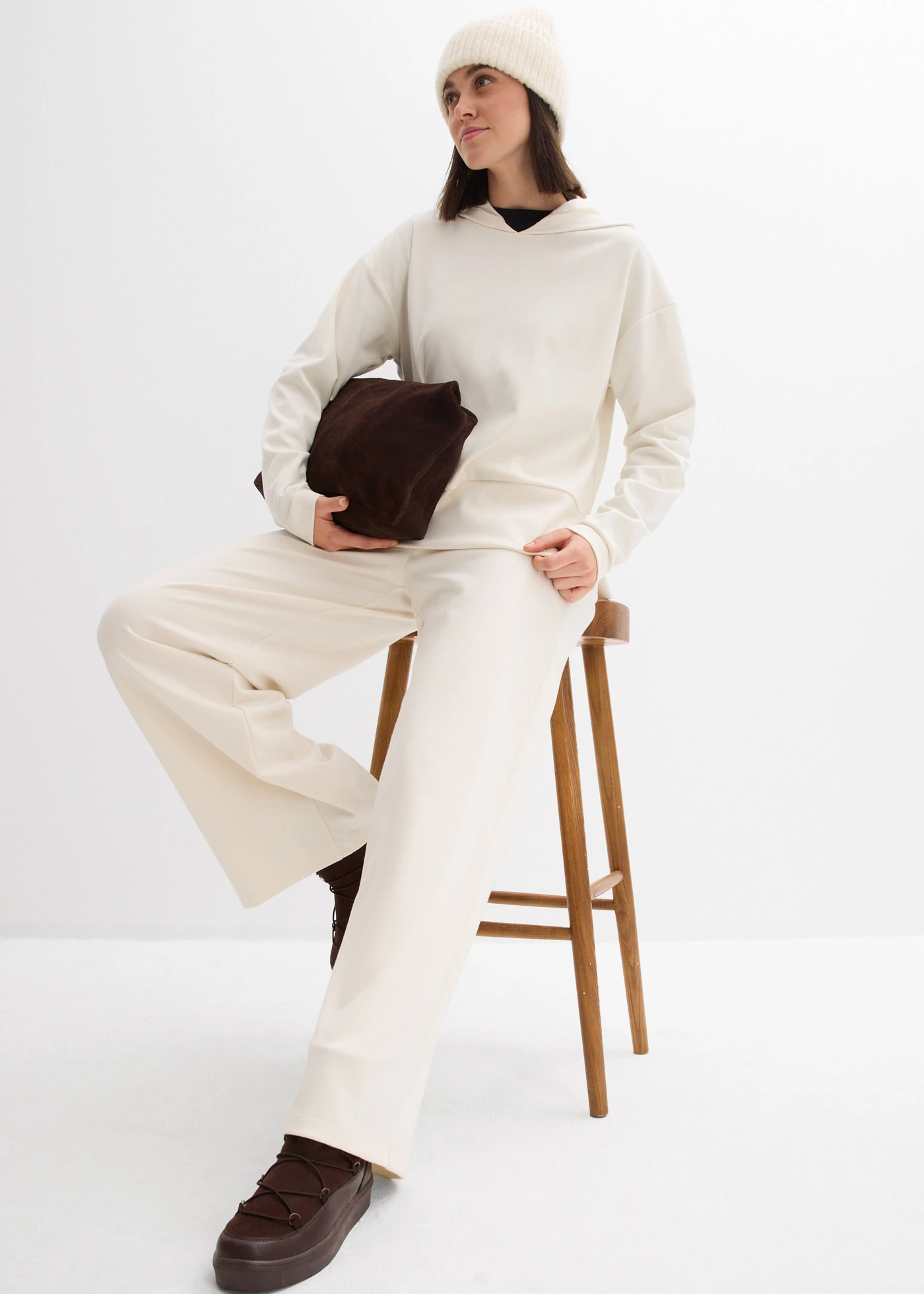 Hanorac din material Punto di Roma comod • alb perlat • magazin bonprix