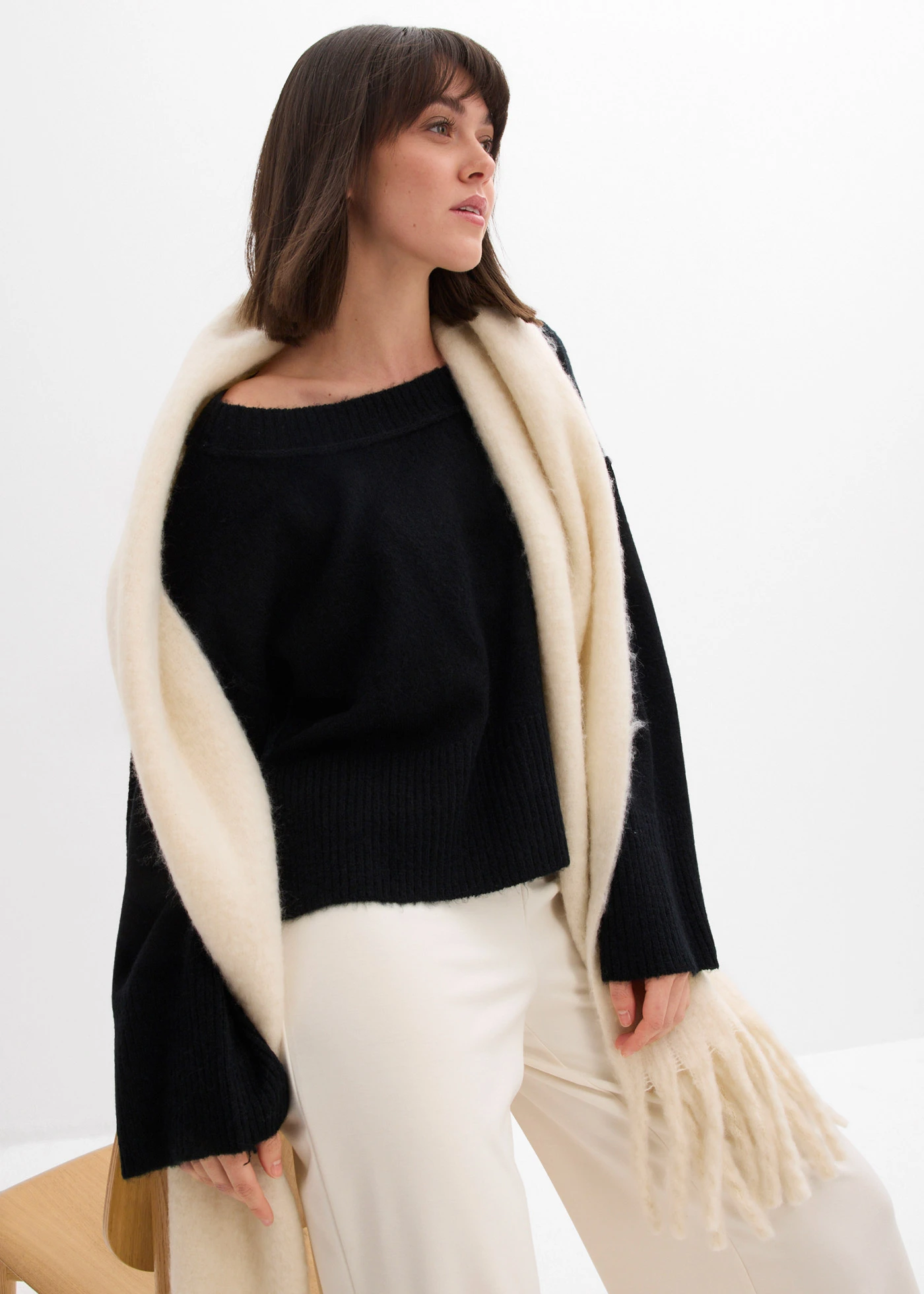 Oversized svetr • černá • bonprix obchod