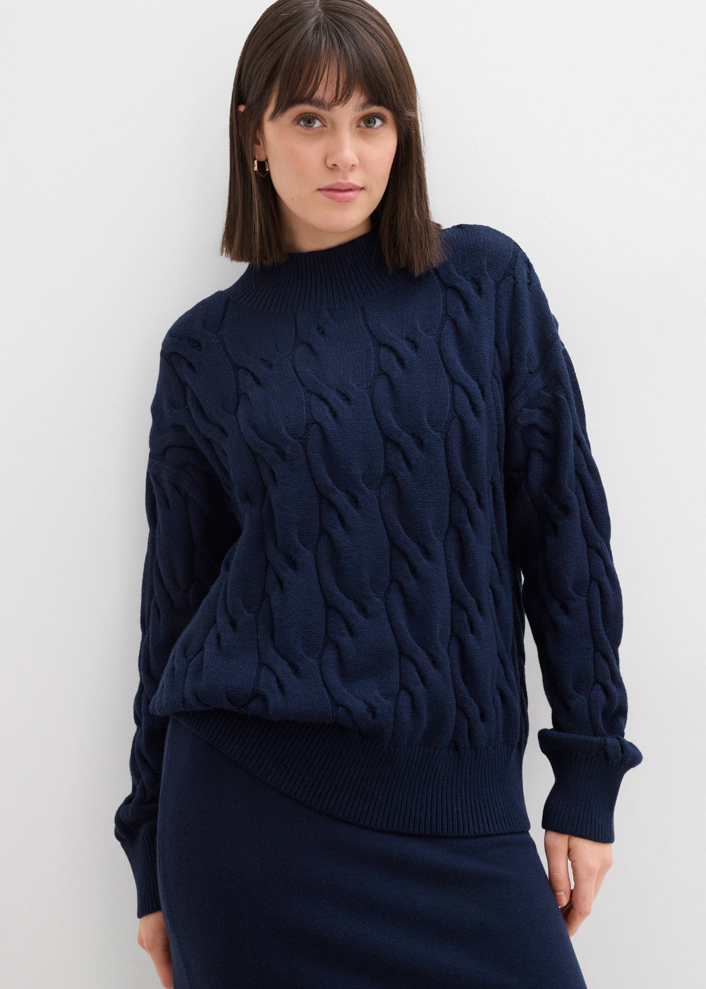Pulover oversize din amestec moale cu viscoză • bleumarin • magazin bonprix