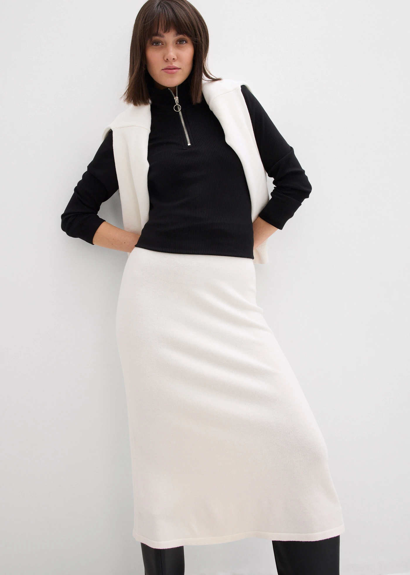 Geribd shirt in een zachte viscosemix • zwart • bonprix online shop