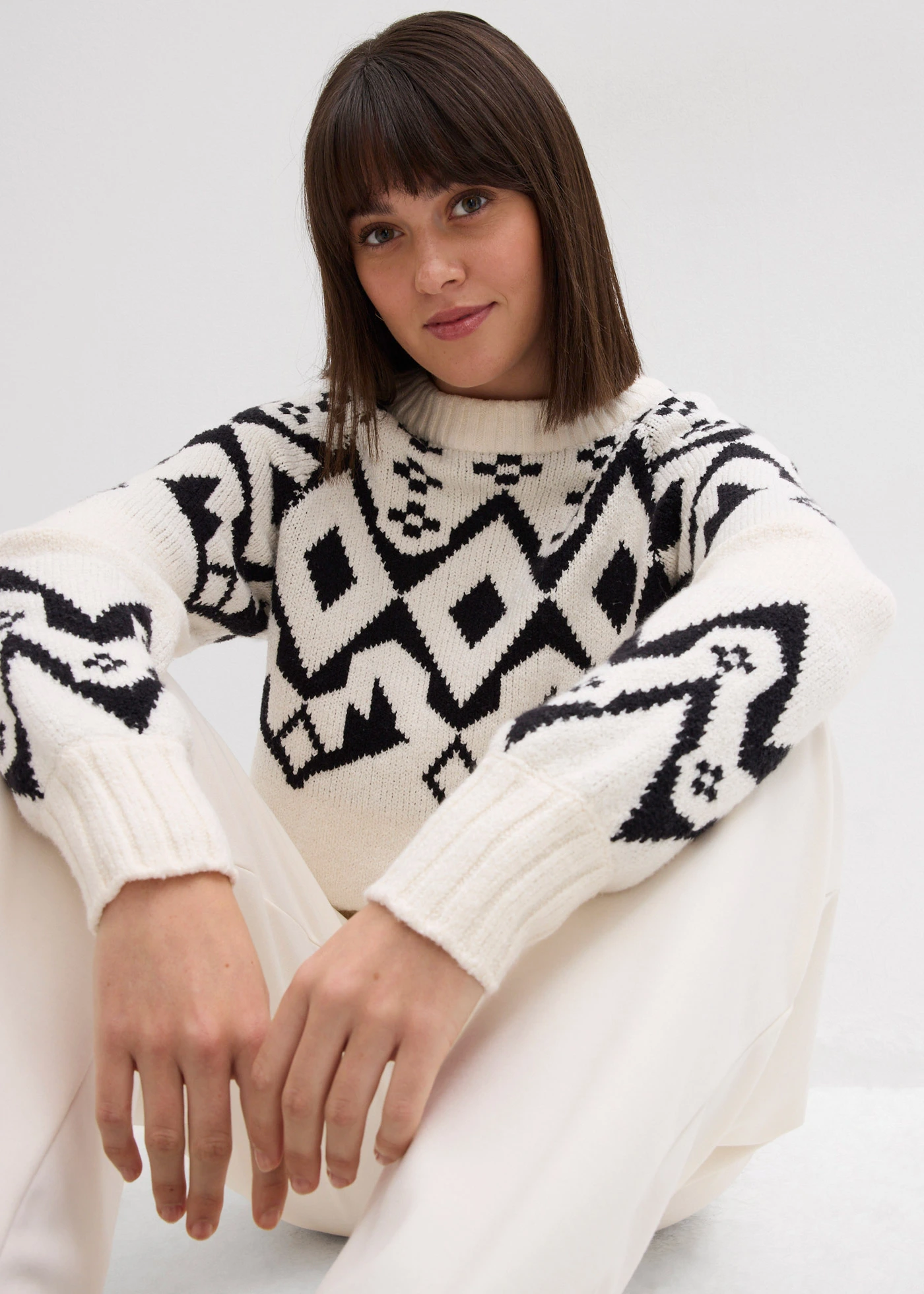 Sweter oversize z norweskim wzorem • biały perłowy w norweski wzór • sklep bonprix