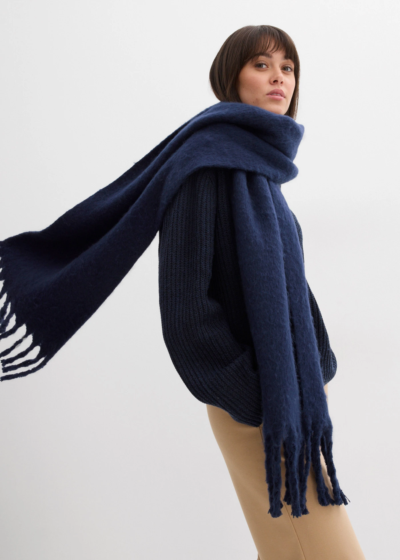 Sweter oversize w prążek • ciemnoniebieski • sklep bonprix