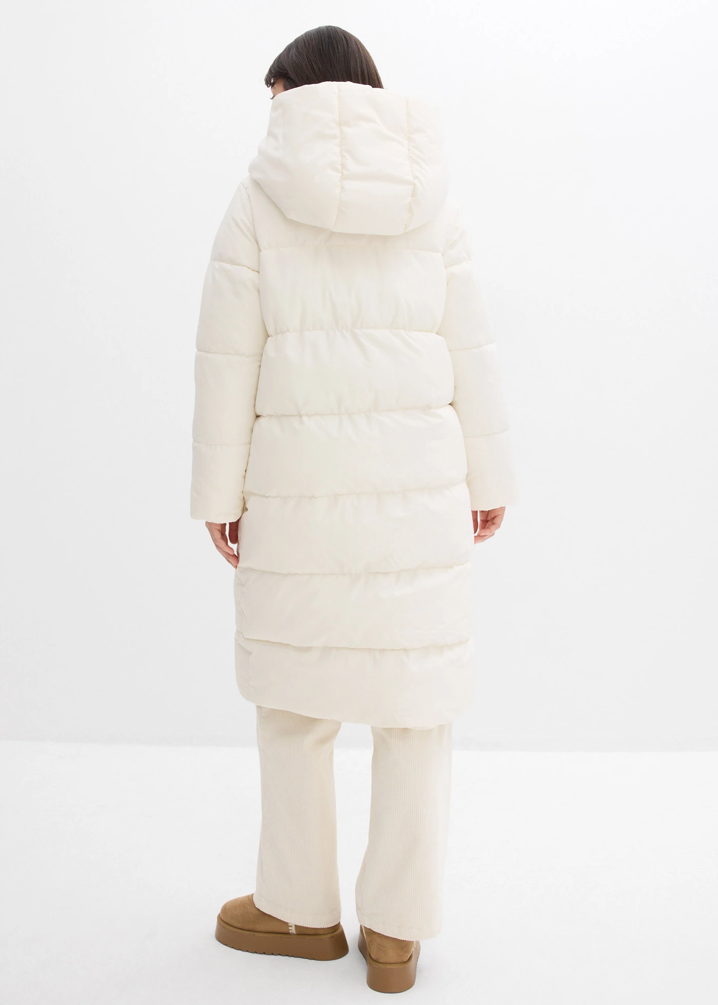 Prešívaný kabát oversize • perlovo biela • obchod bonprix