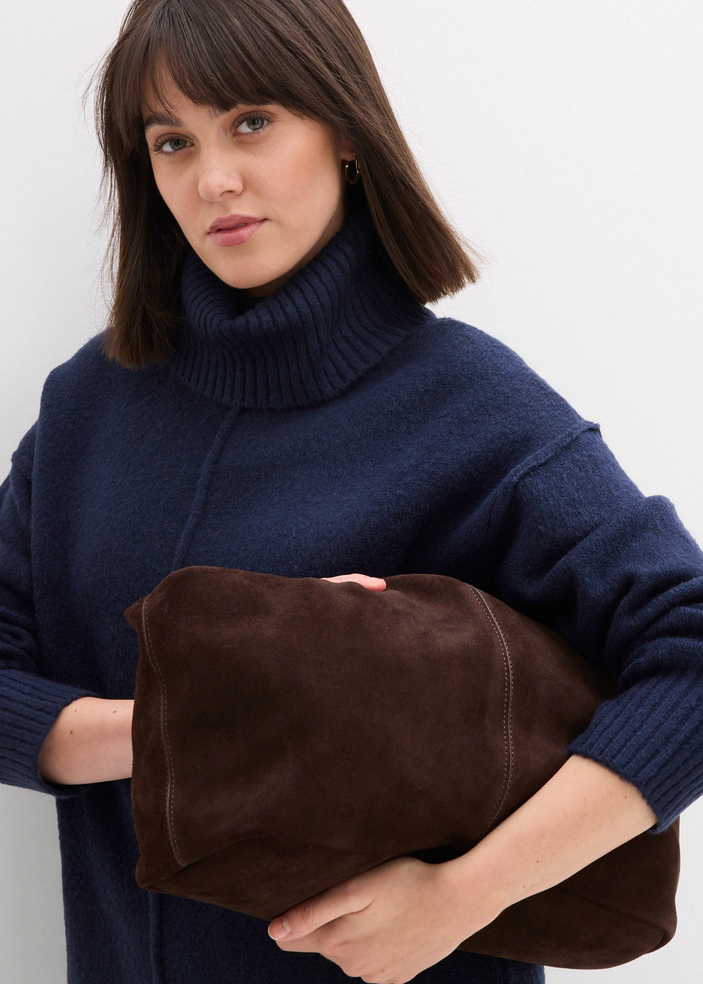 Rochie tricotată cu cusătură decorativă • bleumarin melanj • magazin bonprix