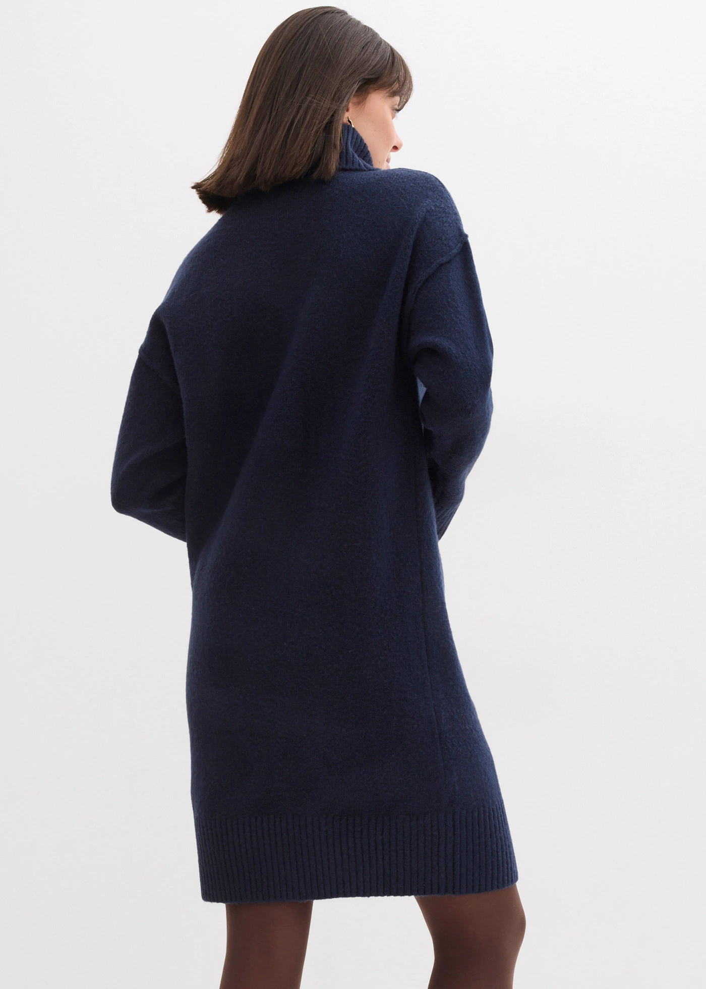 Rochie tricotată cu cusătură decorativă • bleumarin melanj • magazin bonprix