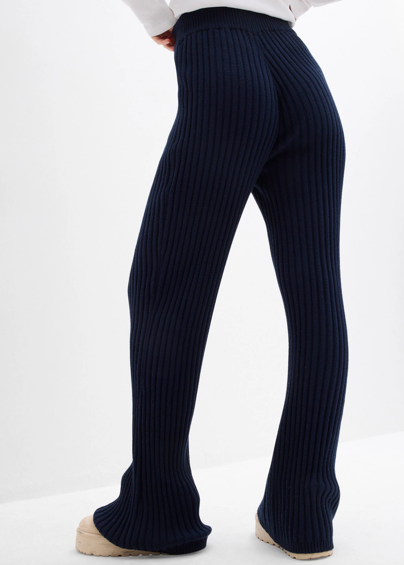 Pantalon en maille douce • bleu foncé • Boutique bonprix