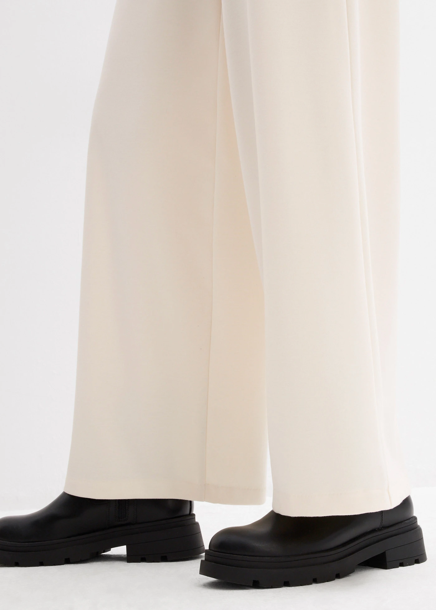 Pantaloni Marlene din material Punto di Roma • alb perlat • magazin bonprix