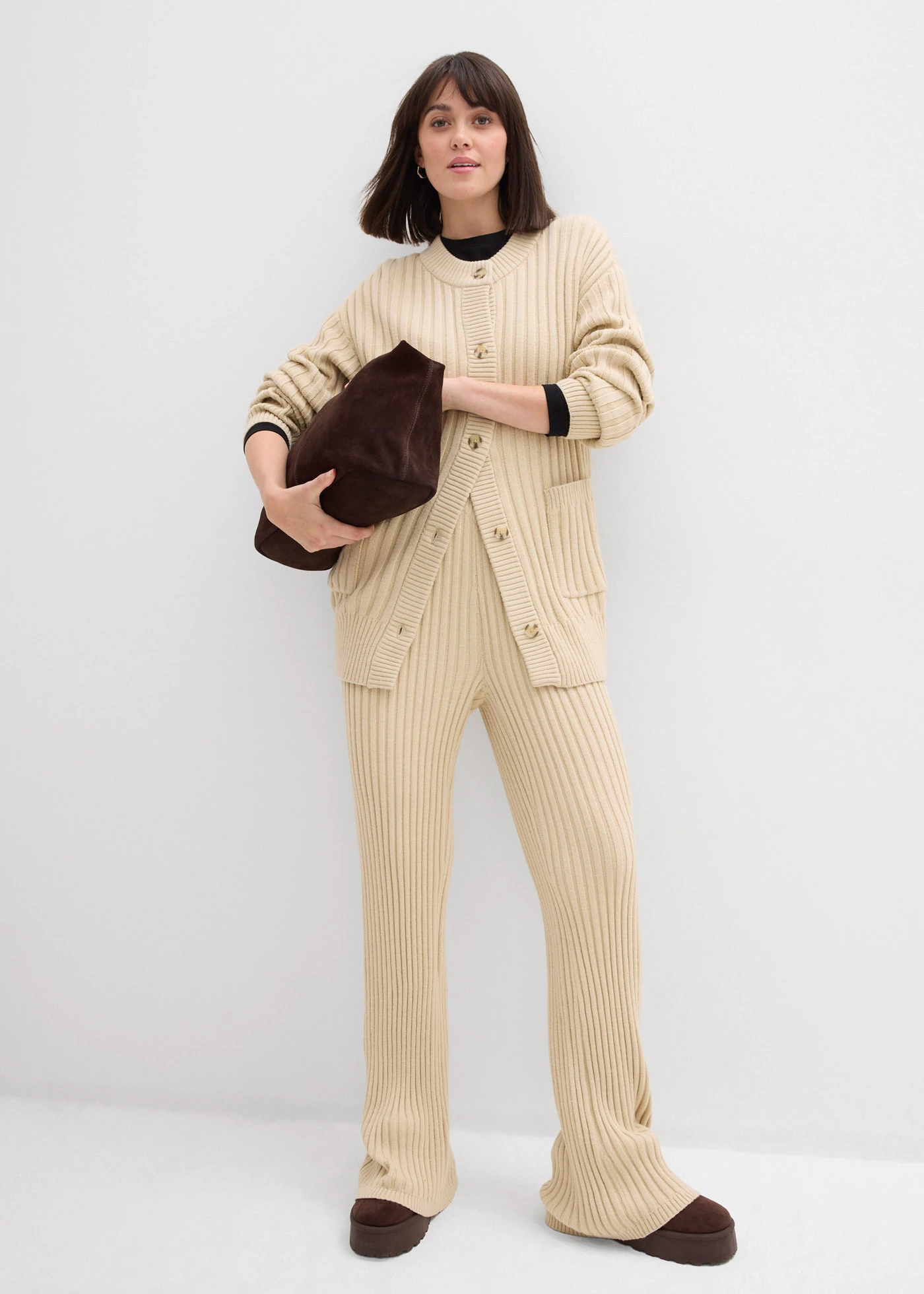 Gilet en maille douce • sable clair • Boutique bonprix