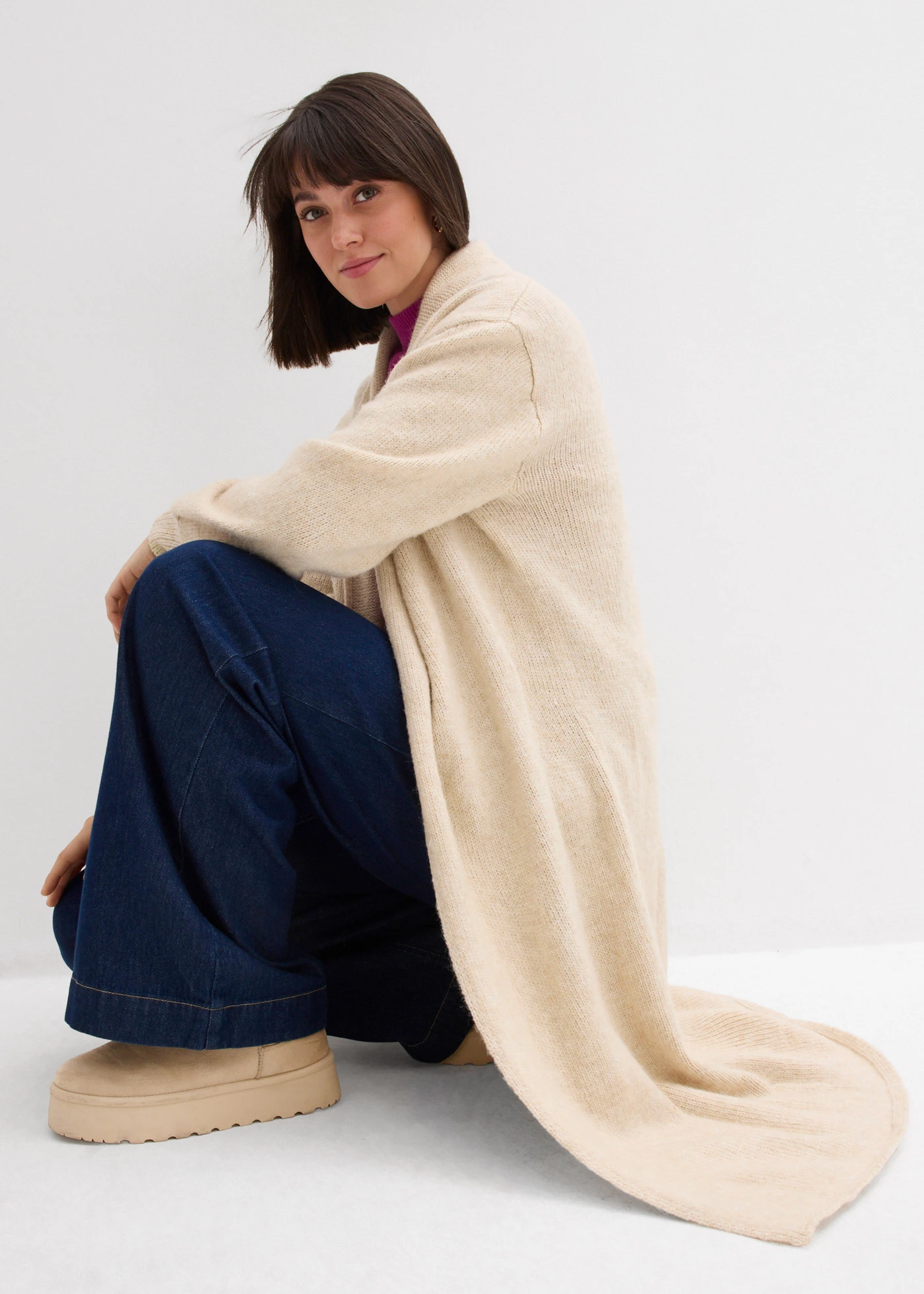 Gilet long en maille poilue • sable clair • Boutique bonprix