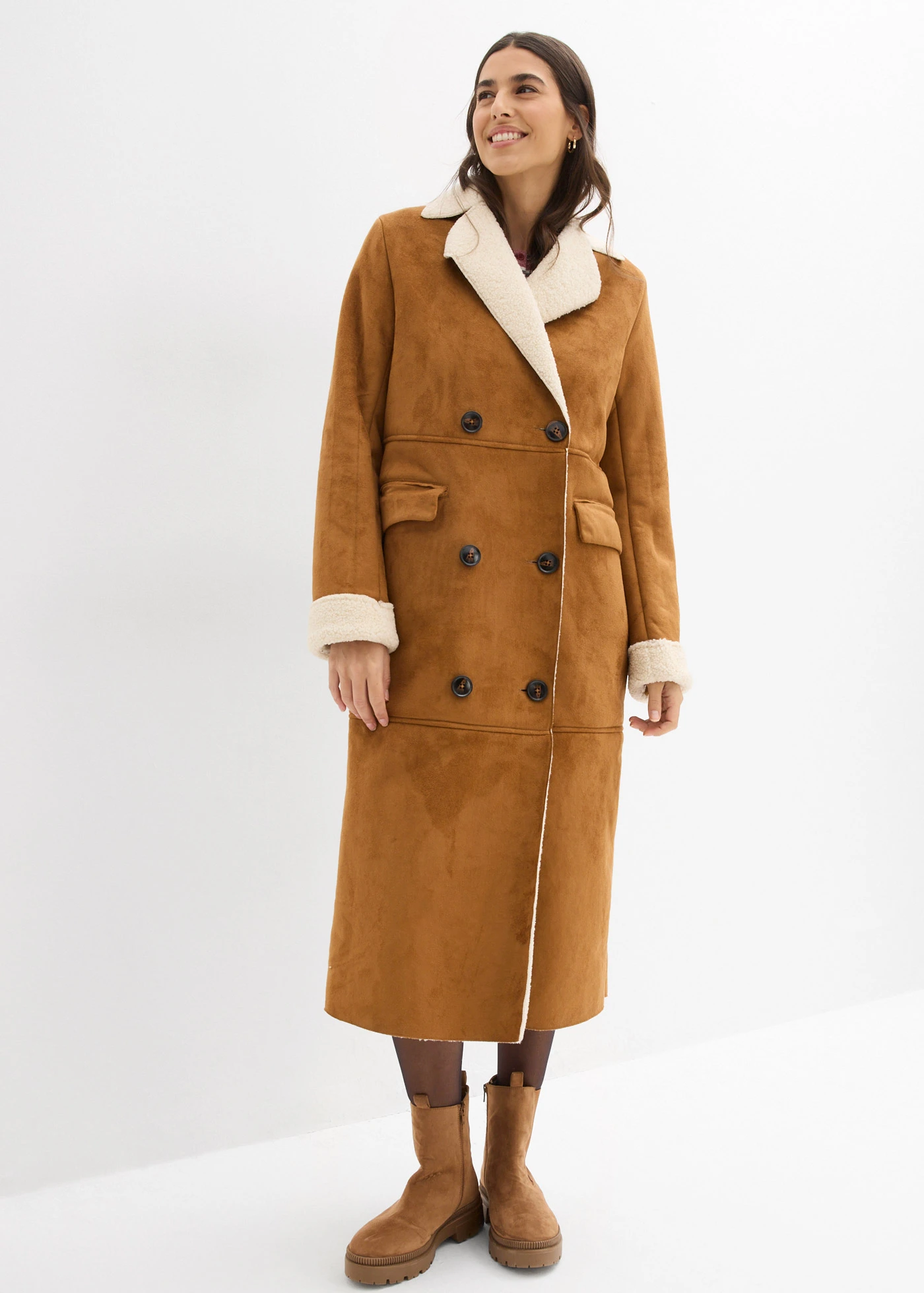 Kabát z umělé kůže, s hřejivou plyšovou podšívkou • koňakově hnědo-béžová • bonprix obchod