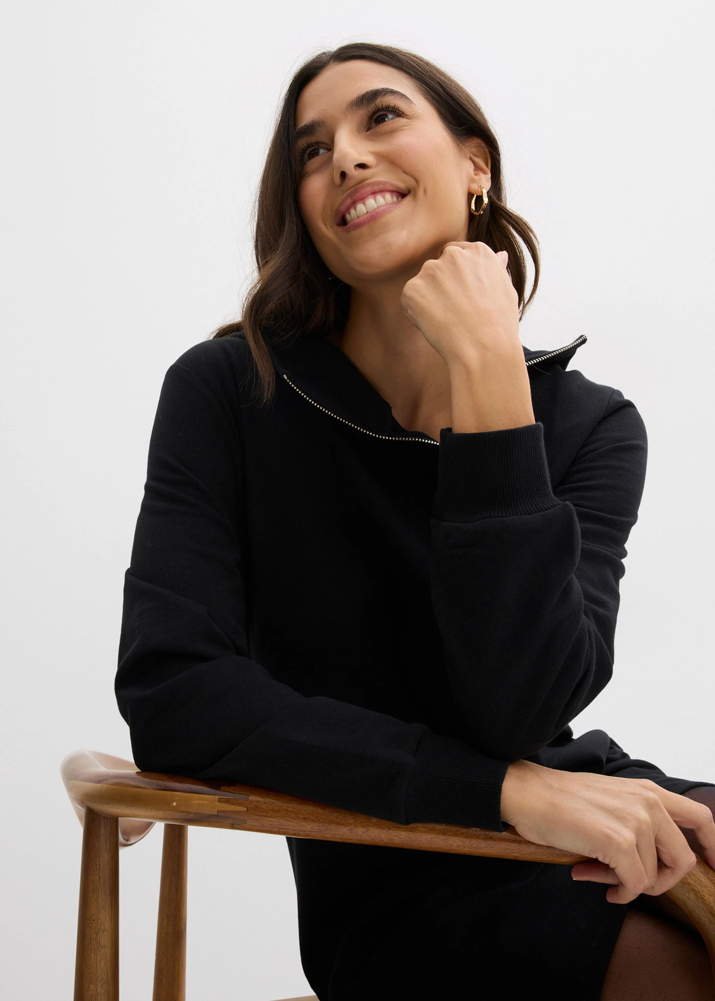 Robe en molleton de coton mélangé • noir • Boutique bonprix