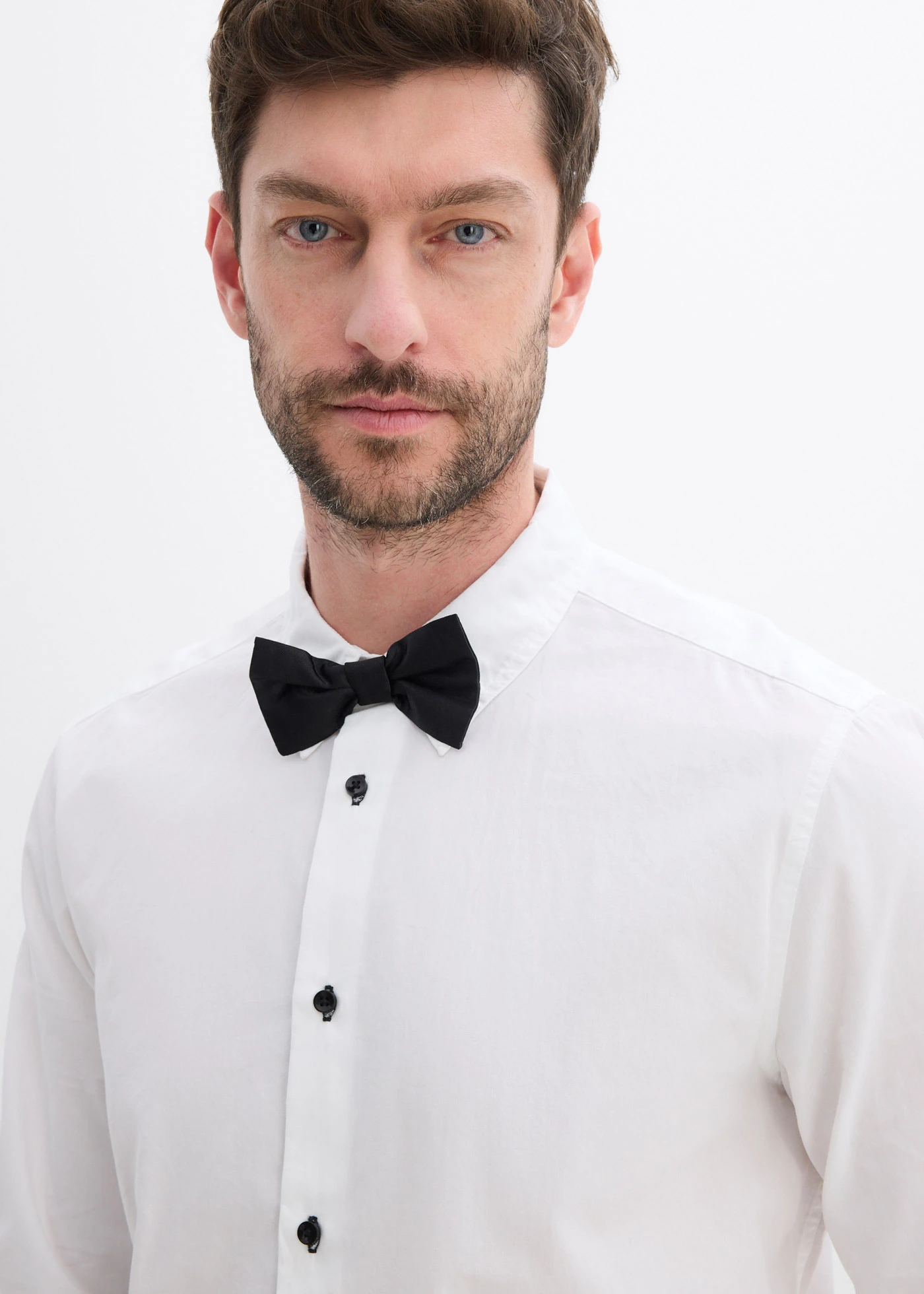 Chemise regular 100% coton et nœud papillon (ens. 2 pces) • blanc • Boutique bonprix